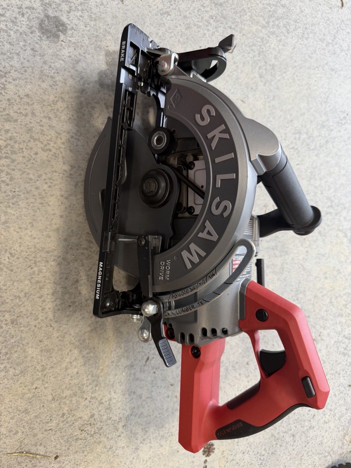 SKILSAW SPTH77M 48V Li-Ion Brushless 7-1/4&Prime; Circular Saw, Left Blade