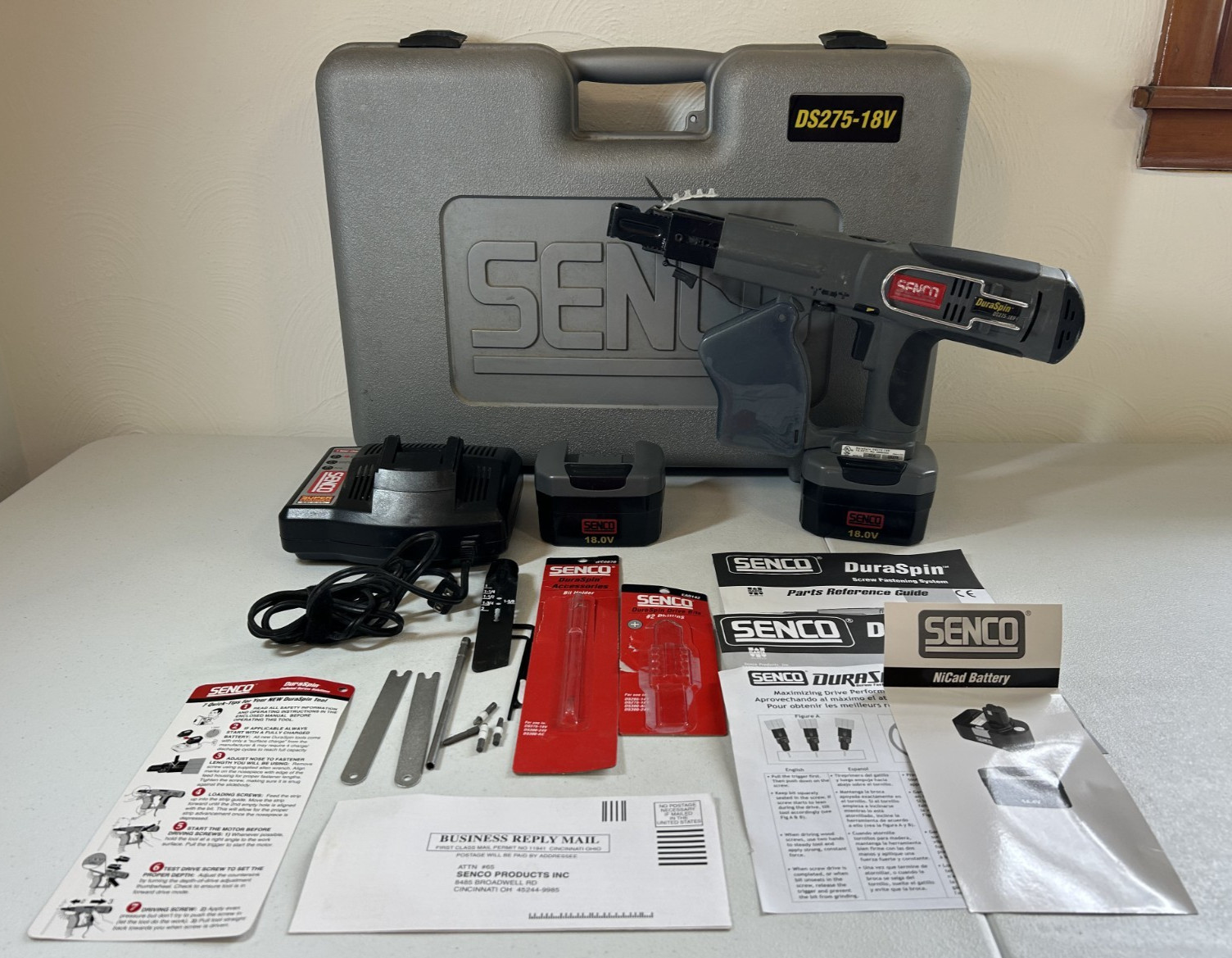 Senco Duraspin DS275-18V Autofeed Screw Gun Set Fastening System With Case