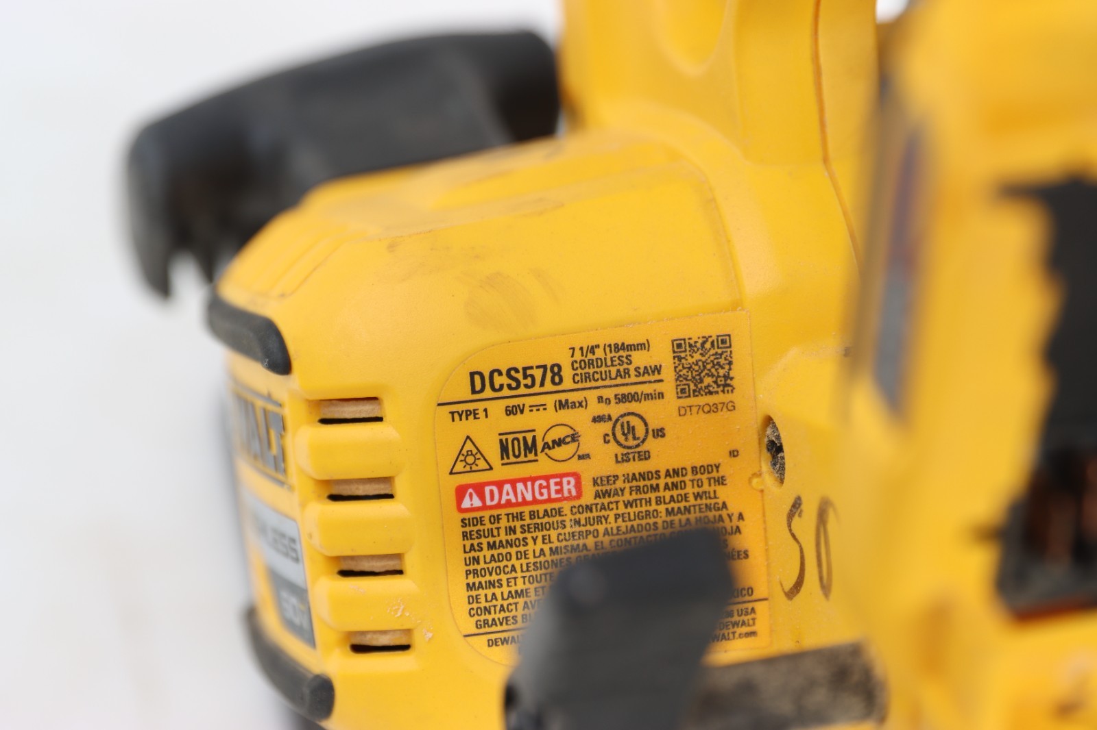DeWALT FLEXVOLT 60V MAX Brushless 7-1/4 in. Circular Saw DCS578, (Read Desc.)