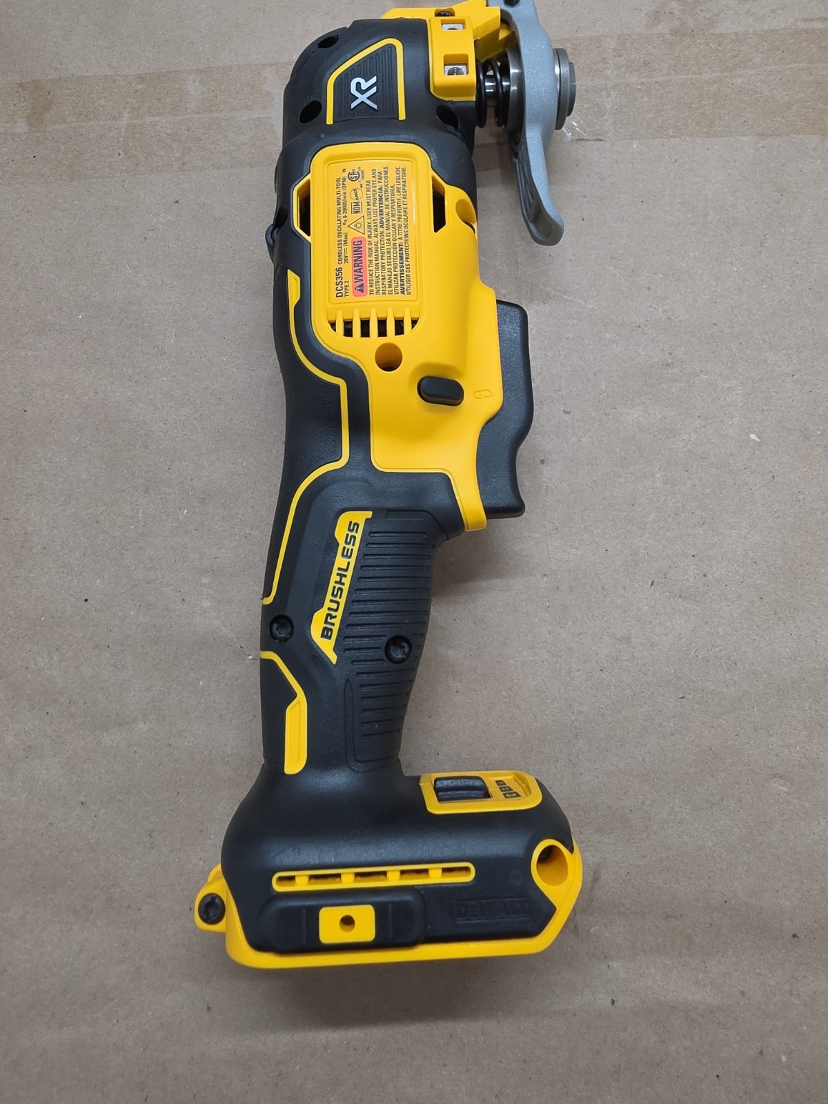 DEWALT DCS356C1 20V MAX Oscillating Multi-Tool w/ battery and charger