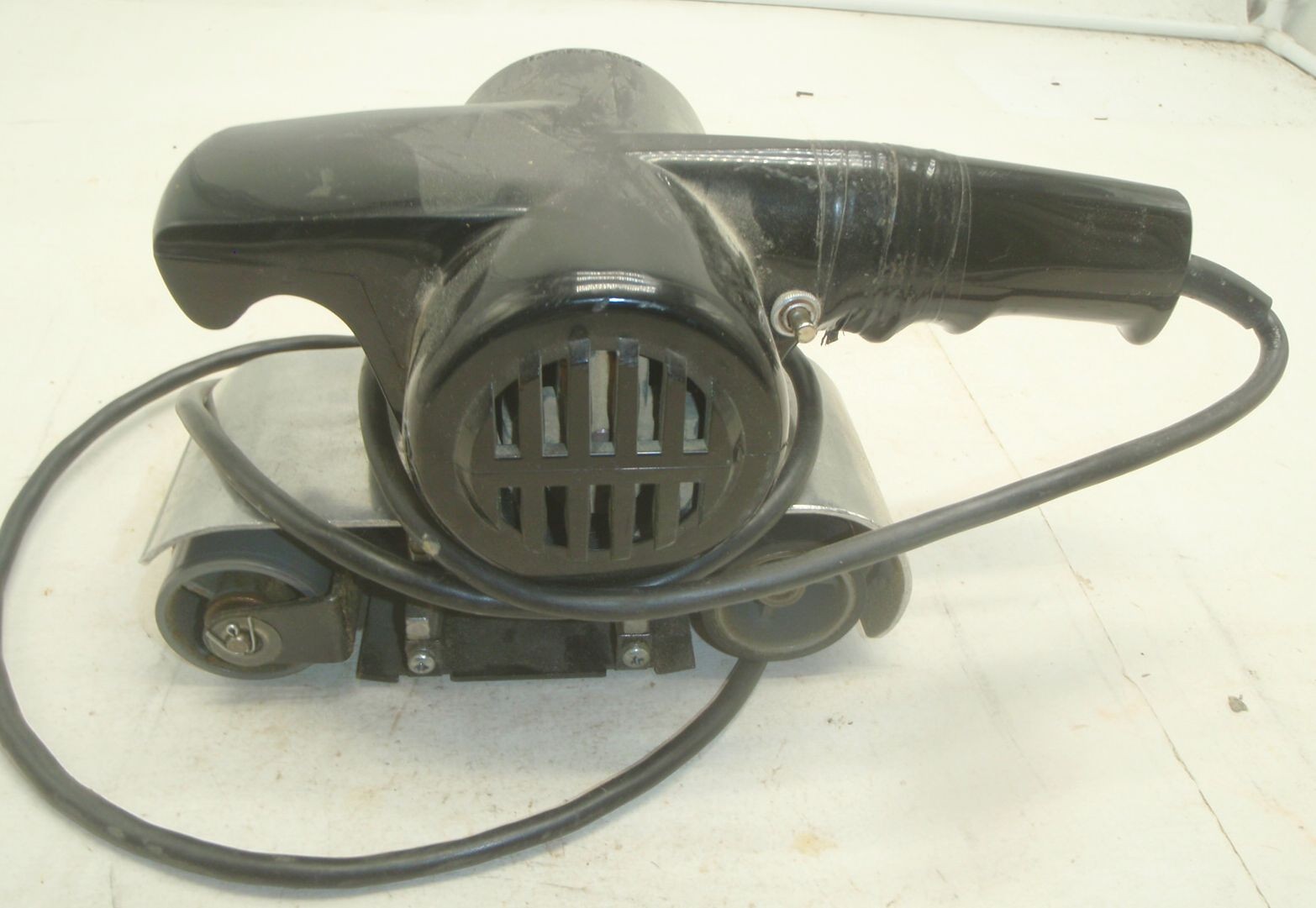 Montgomery Ward 3&Prime; Power Belt Sander