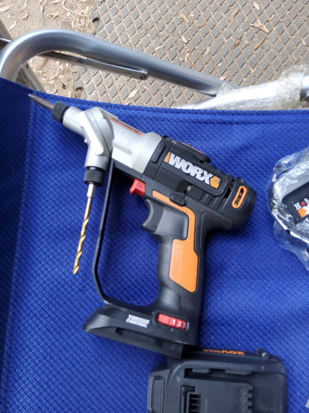 Worx WX176L.9 20V Power Switchdriver 2-in-1 Cordless Drill & Driver Charger Batt
