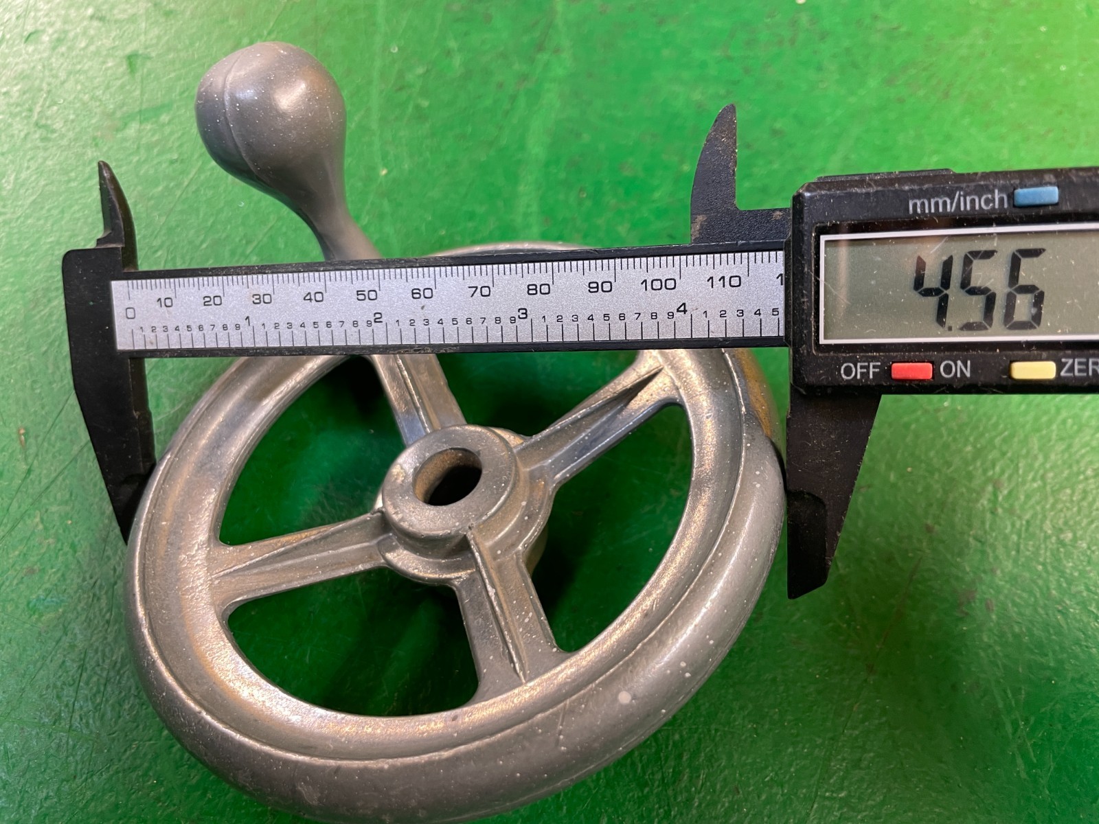Craftsman 10&Prime; Table Saw Diecast Wheel Hand Handle Crank 1/2&Prime; Shaft 818526 / 186