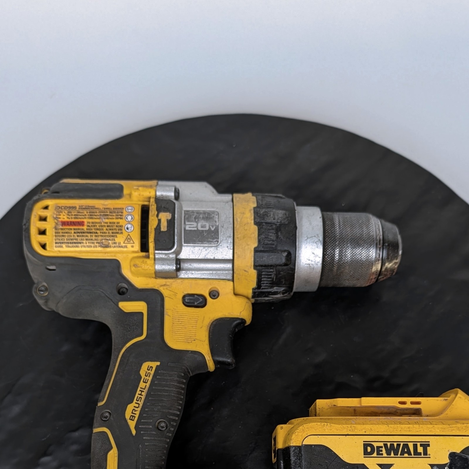DeWalt DCD999 20V Max XR Brushless 1/2 Hammer Drill/Driver + Battery (MA3)