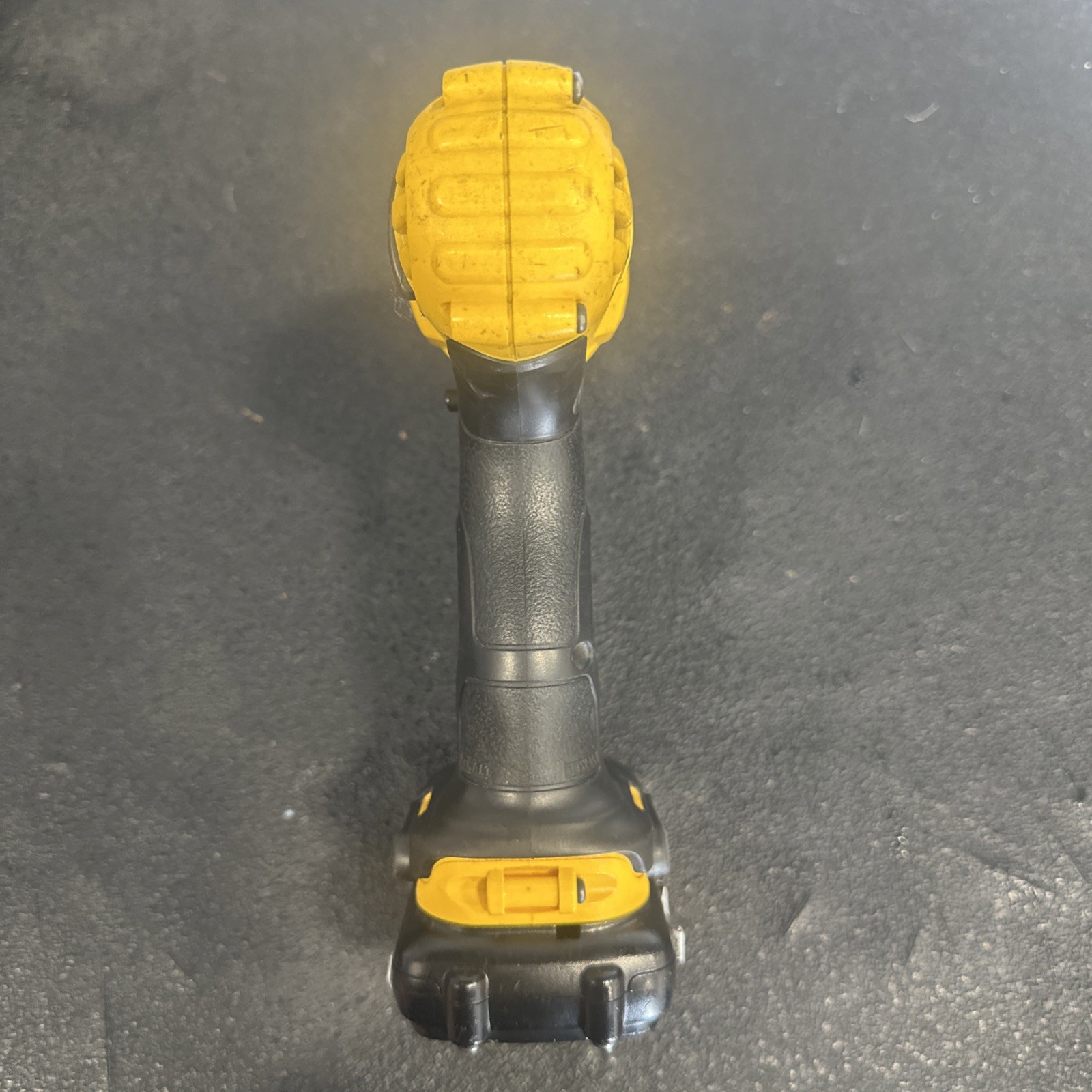 DeWalt DCF815 12 Volt 1/4&Prime; Impact Driver & Damaged DCD710 Drill Driver W Charger
