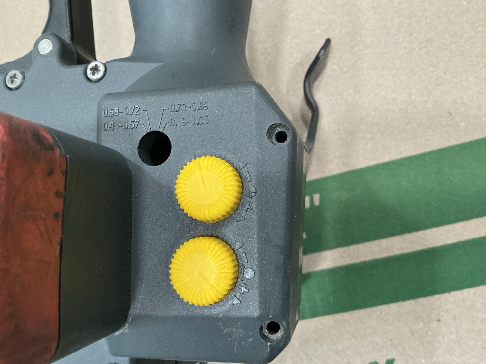 Dynamic 2100 Strapack Tool W/ Battery And Charger.