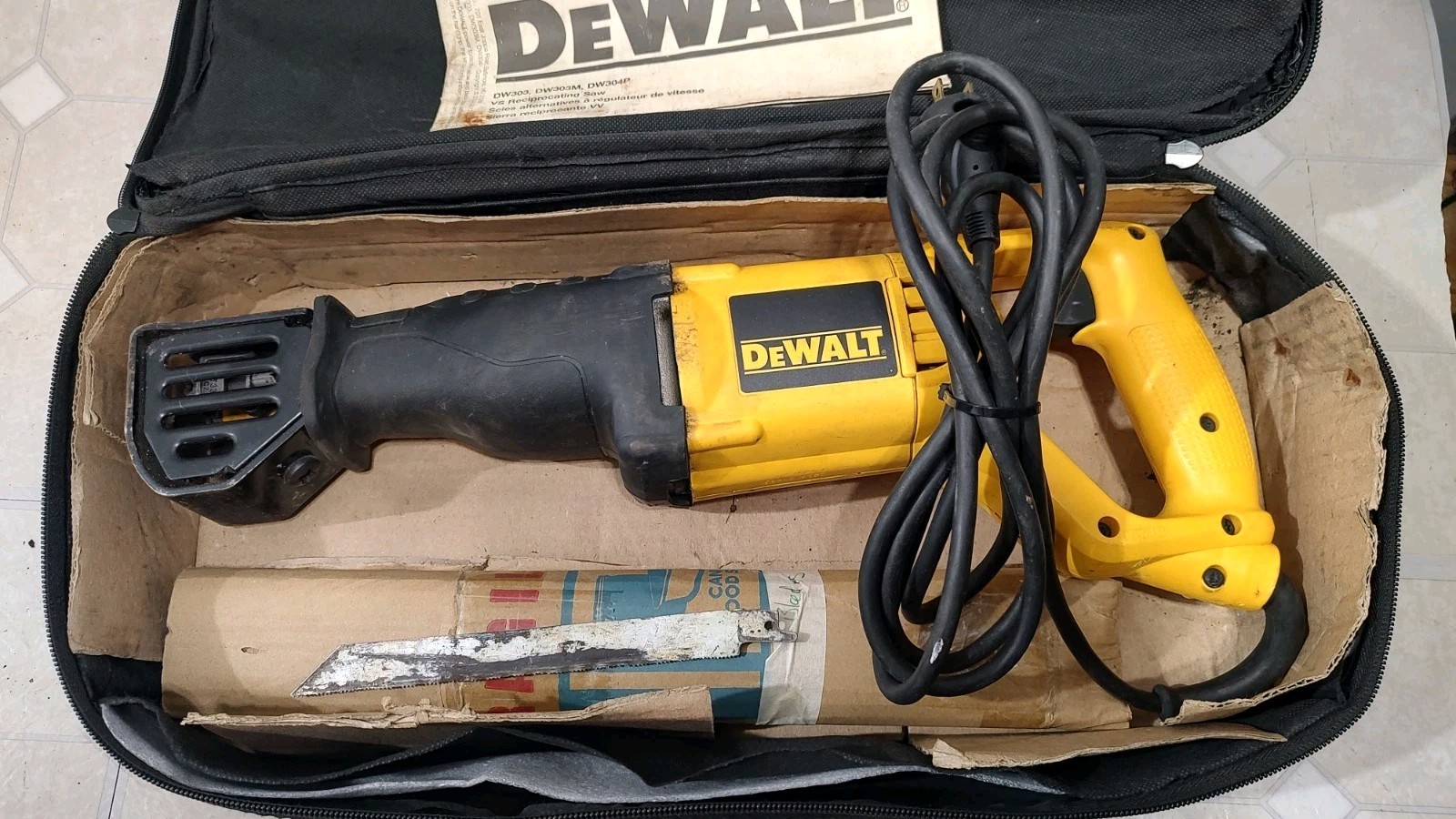 DEWALT DW304P 10A Corded Reciprocating Saw w/ Case & Extra Blades Tested (Video)