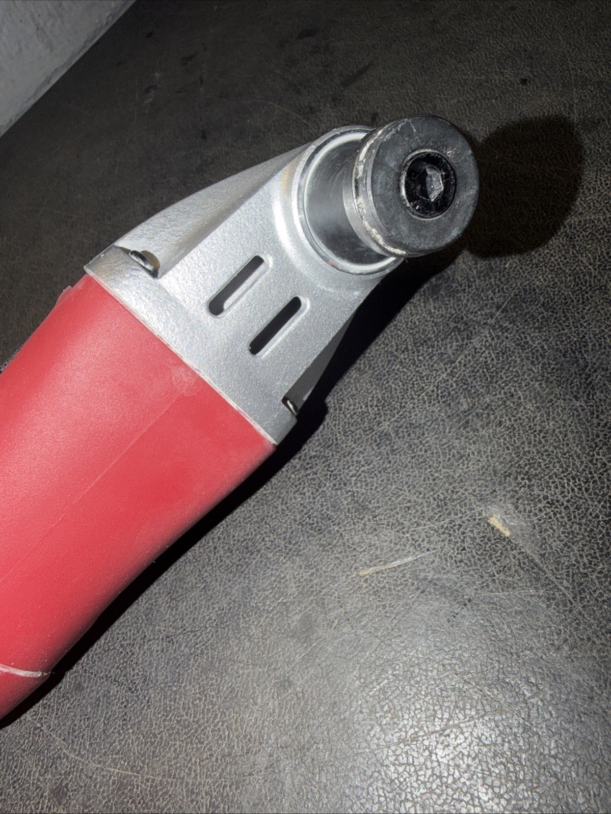 Tool Shop #241-8503, 2.0 Amp Oscillating Multi Tool AC 120v/60 Hz 2.0 Amp