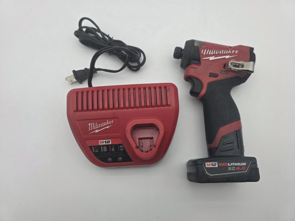 Milwaukee 3453-20 M12 12V 1/4&Prime; Hex Impact Driver w/ XC4.0 Battery & Charger