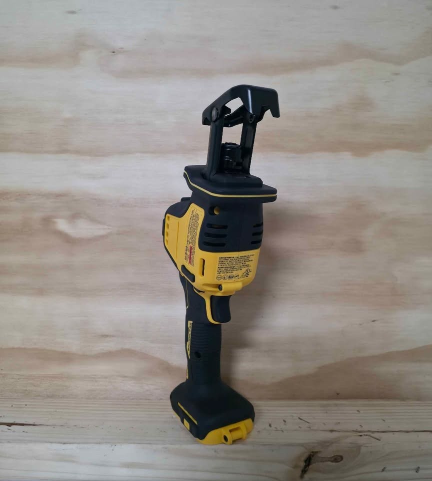DEWALT Atomic 20V Cordless Reciprocating Saw (Tool Only) – DCS369B [Item#254]