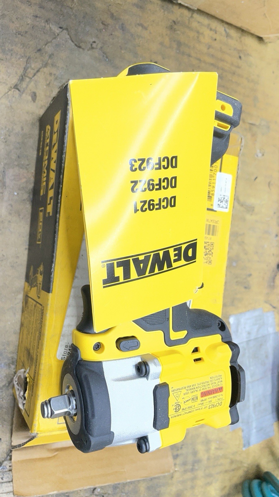 DEWALT DCF923B 20V 3/8inch Impact Wrench