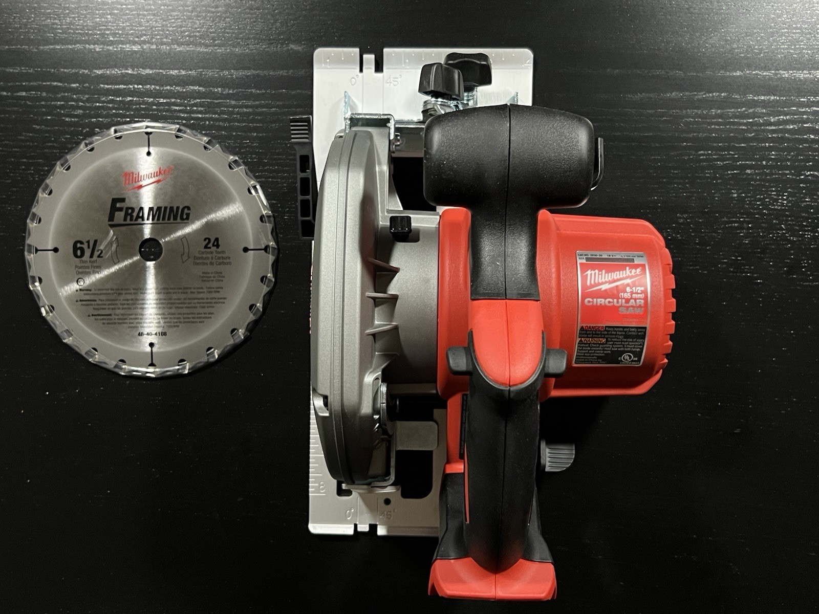 Milwaukee M18 18V Lithium-Ion Cordless 6-1/2 in. Circular Saw Tool Only 2630-20