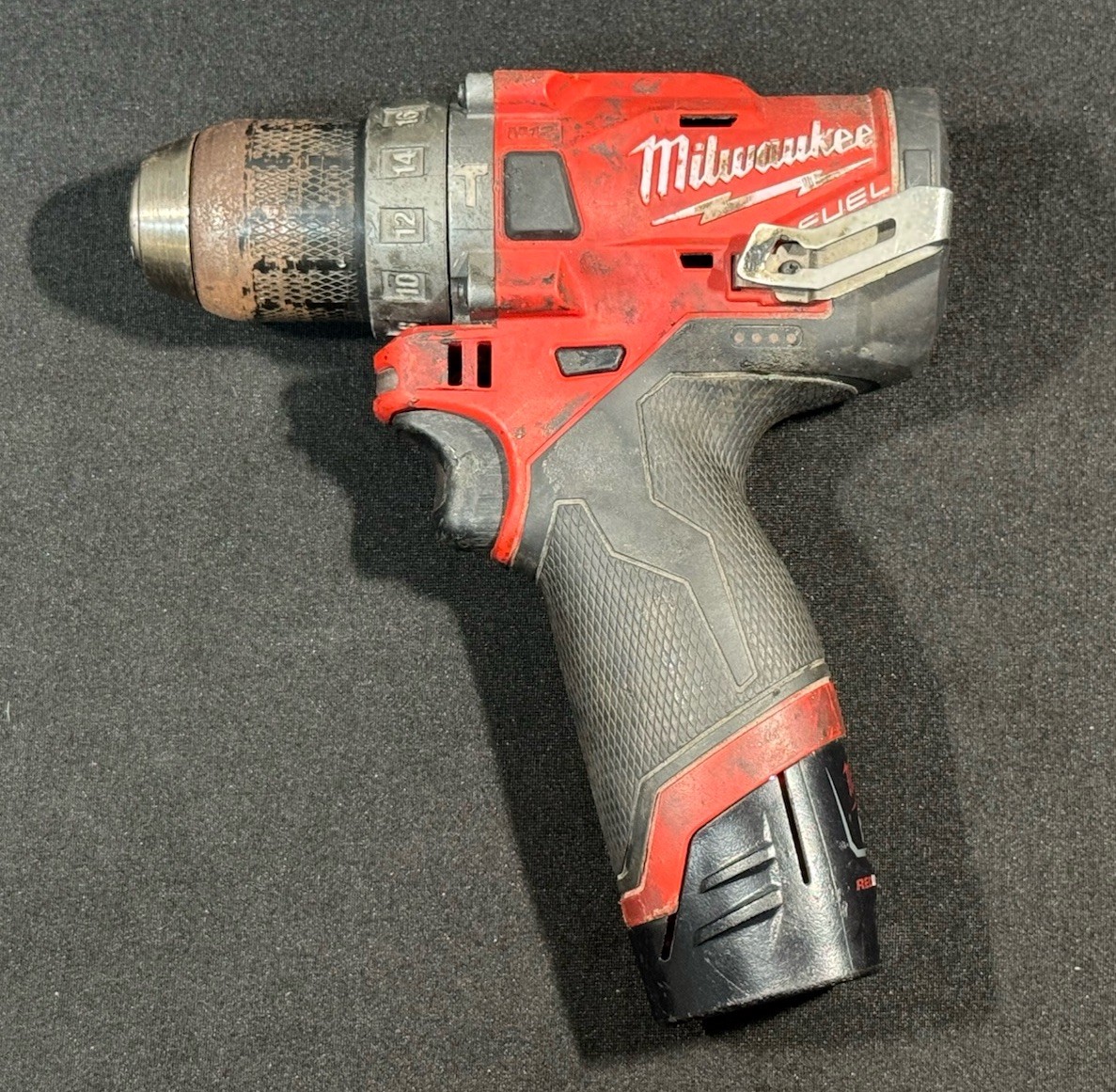 Milwaukee 2504-20 FUEL 12V Li-Ion Brushless 1/2&Prime; Hammer Drill w/ Battery TESTED