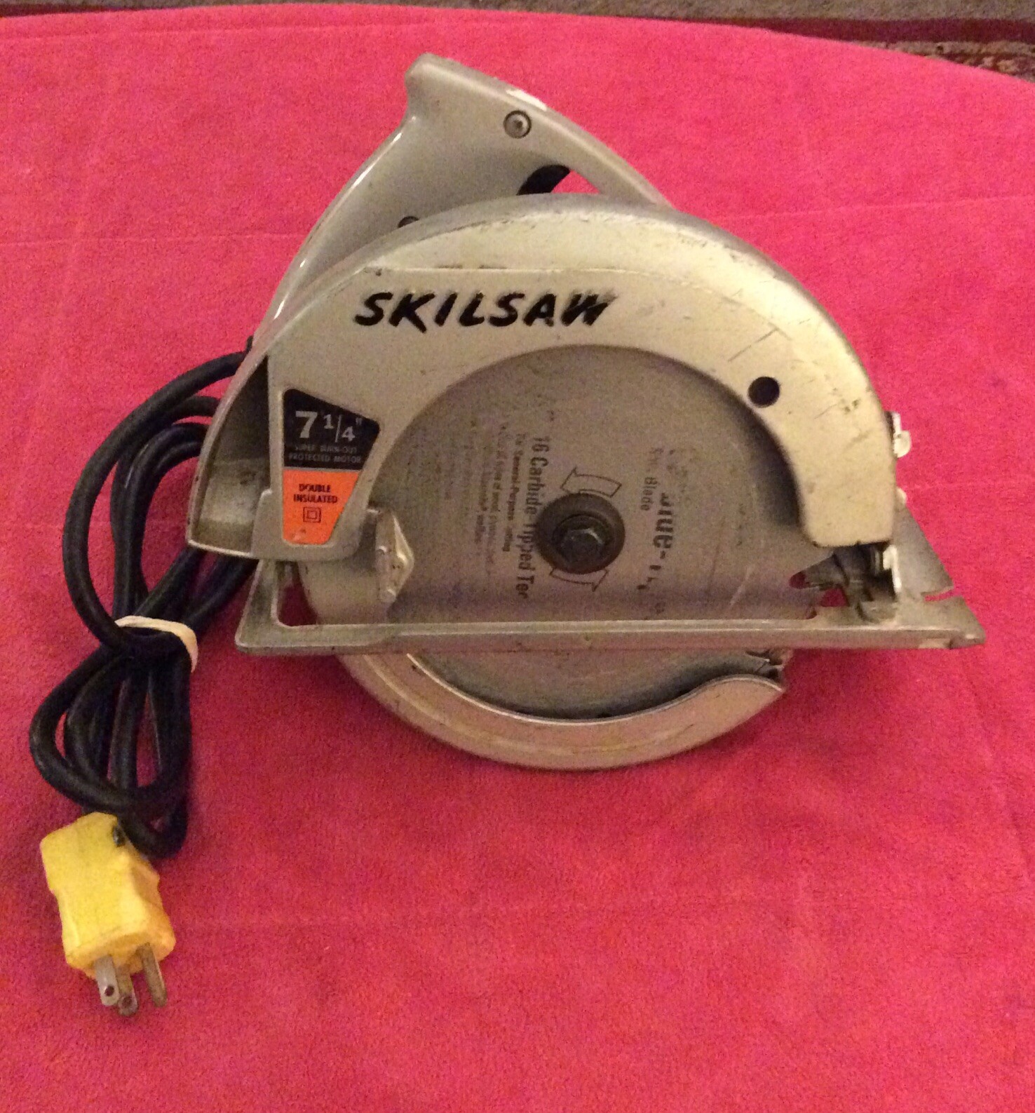 Skilsaw 7 1/4” Model 537 Saw Type 6 ,Double Insulation’. Made In U.S.A Corded