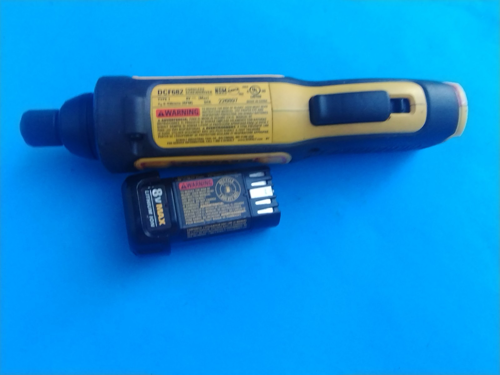 DEWALT DCF682 Gyroscopic Inline 8V MAX Lithium Screwdriver & Battery, Tested!