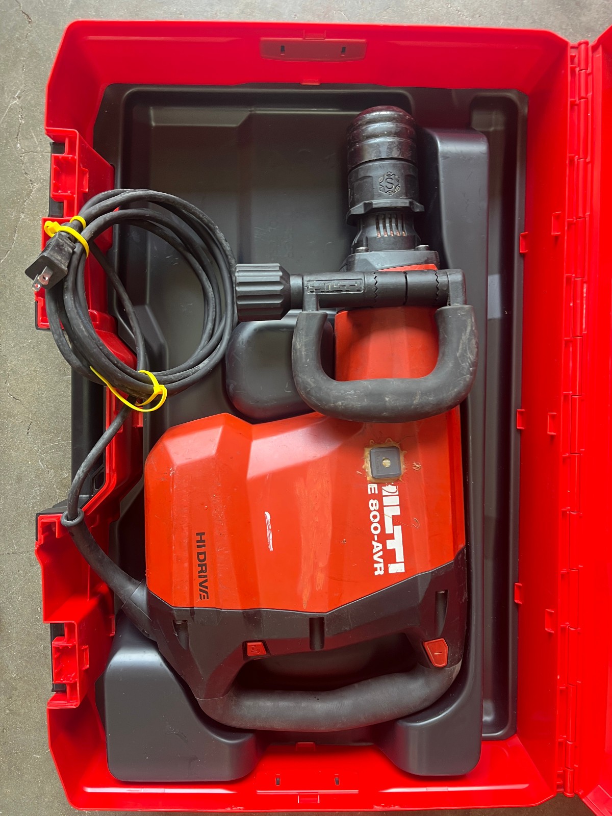 Hilti TE-800 AVR Demolition Breaker Hammer with Case