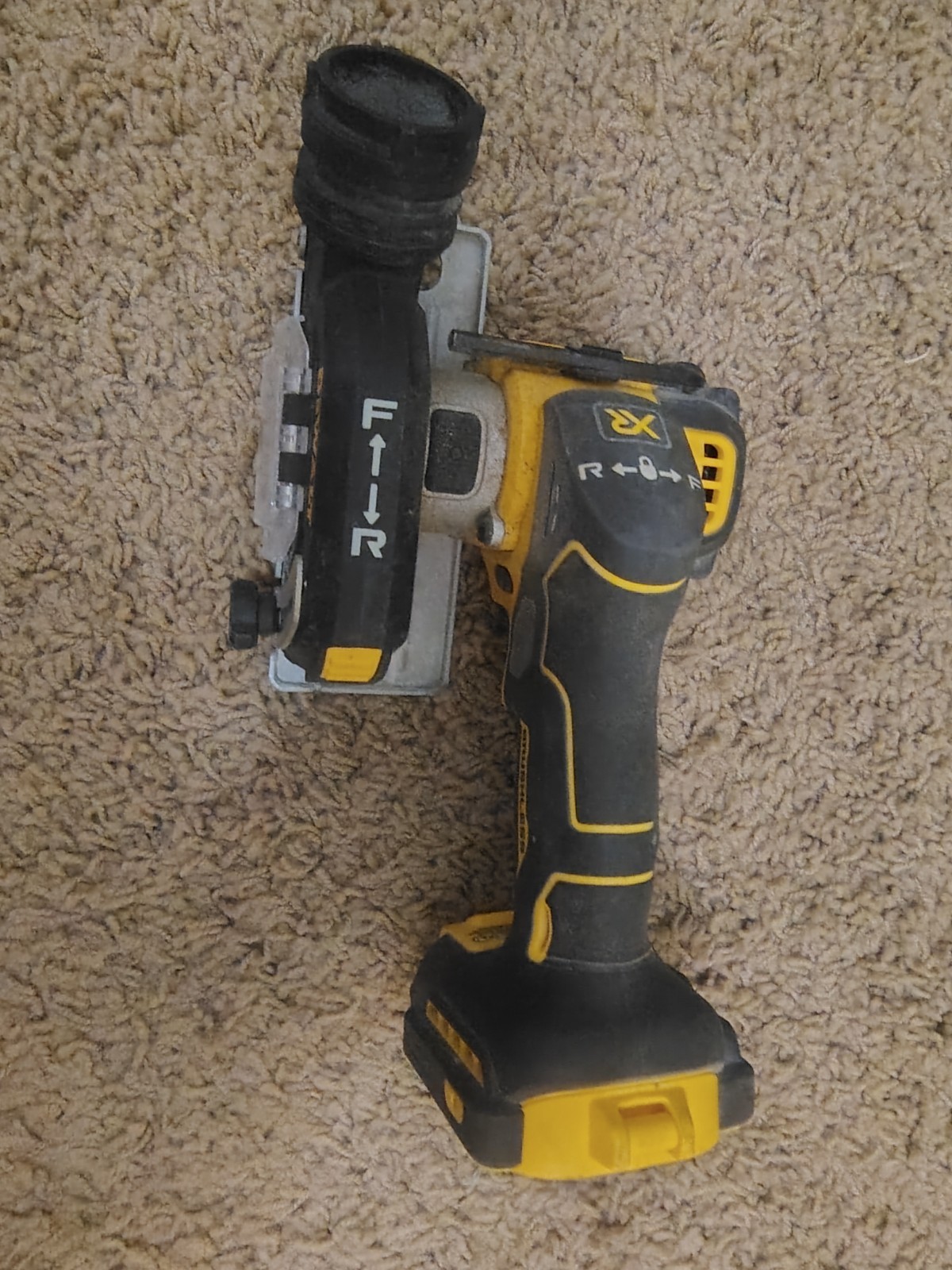 DEWALT DCS438B 20V 4.5 inch Circular Saw (tool only)