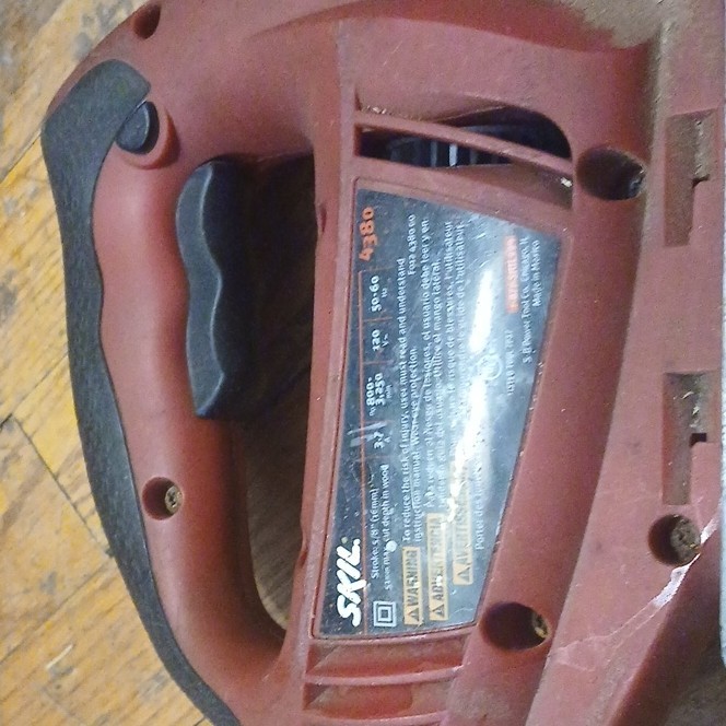 SKIL 4380 Variable Speed 3.7 Amp Corded Electric Jigsaw for Wood with Blades