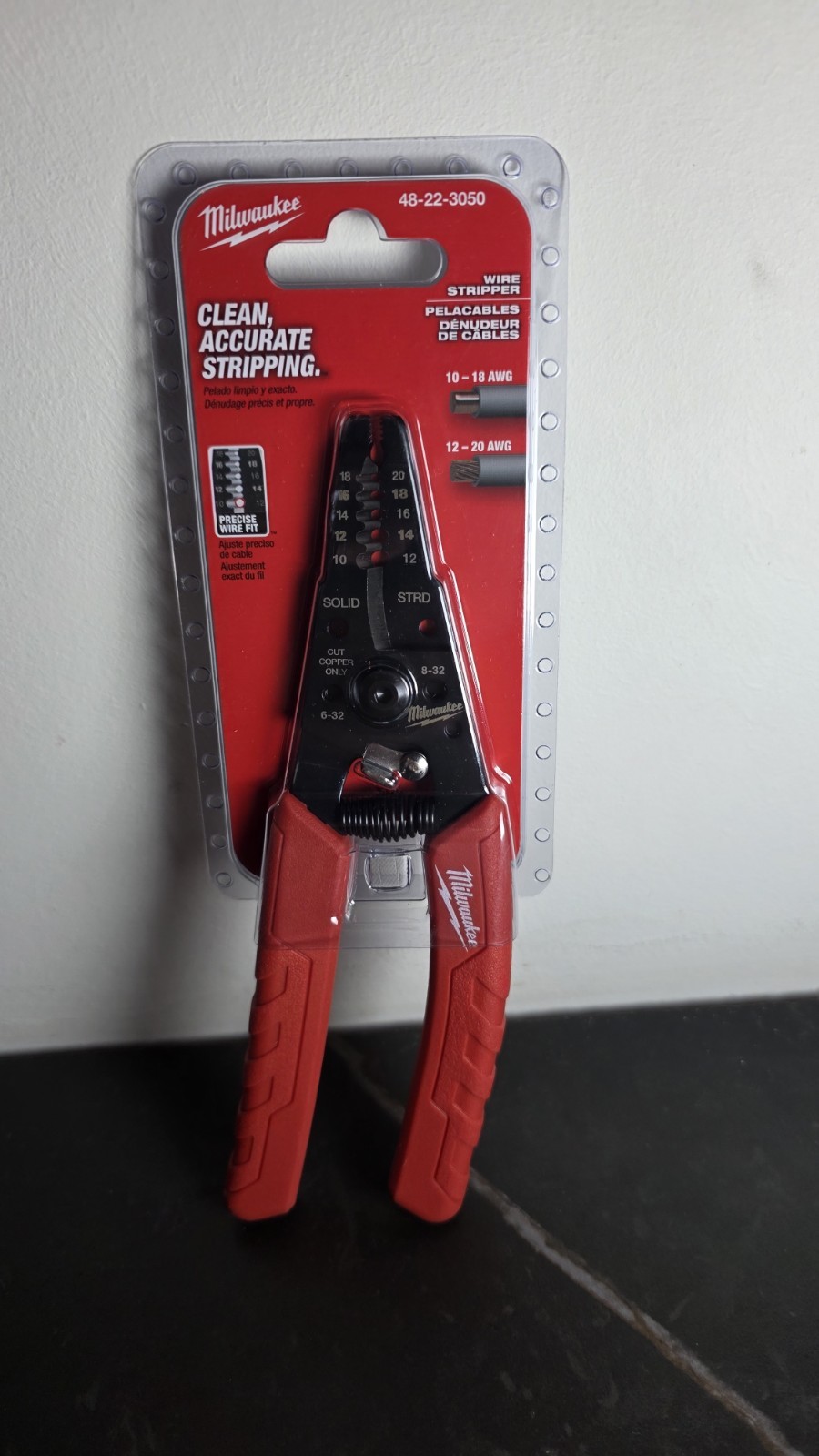 Milwaukee M18 Brushless Cordless Drill/Driver Keyless, Tool Only + Bits