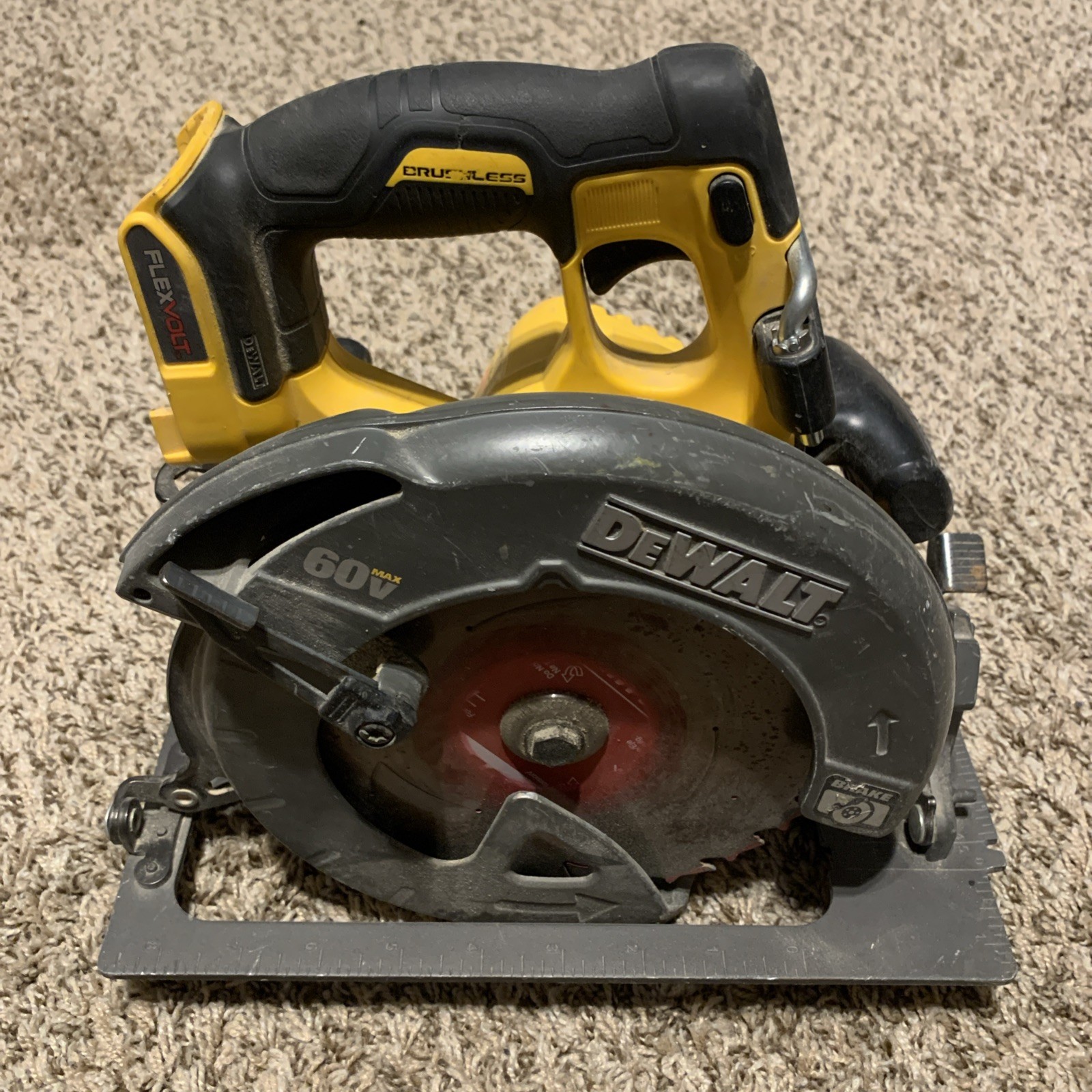 DEWALT DCS578 FLEXVOLT 60V BRUSHLESS CORDLESS 7-1/4” CIRCULAR SAW tool Only