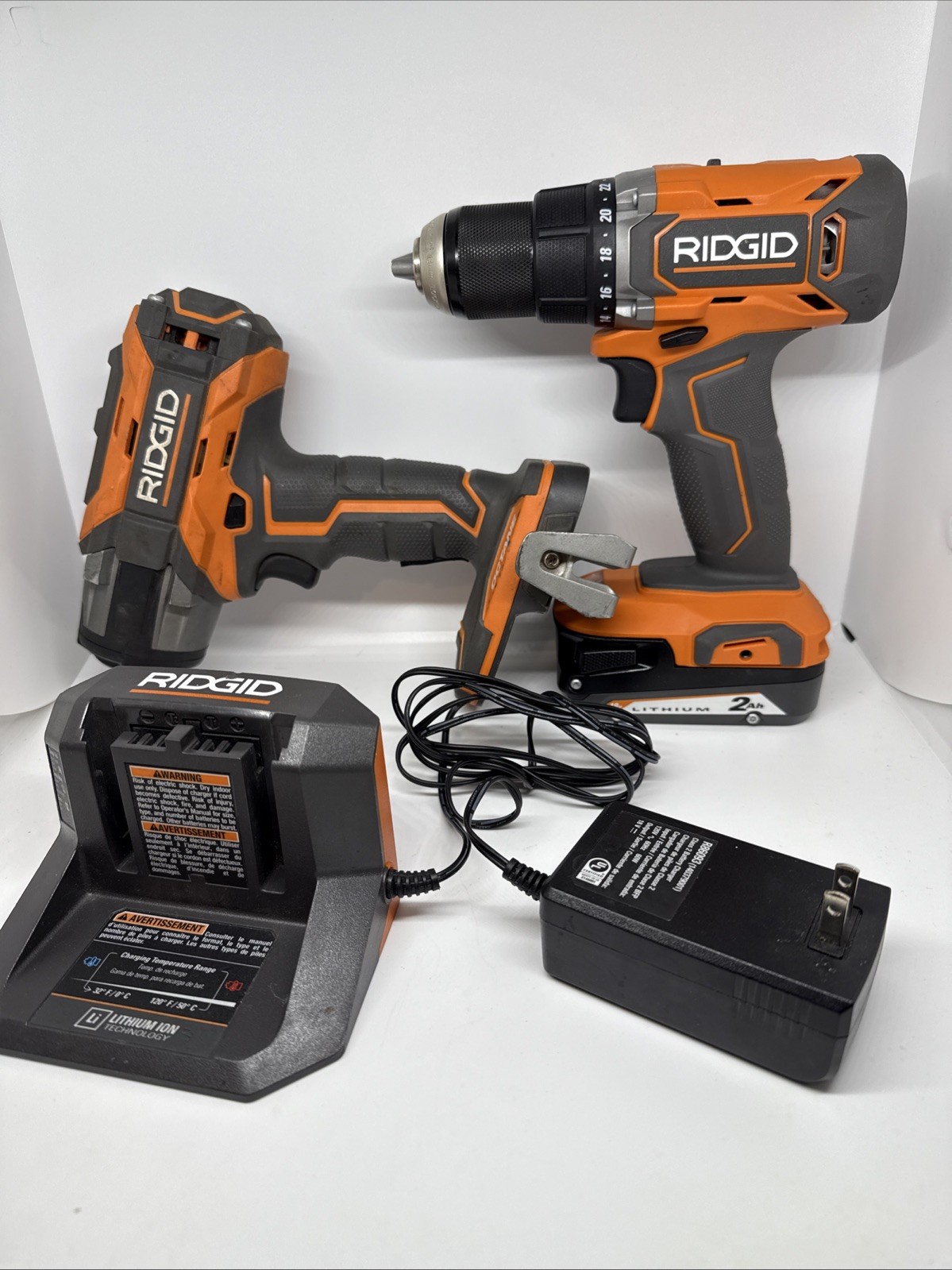 Ridgid 18V OCTANE 1/2&Prime; Impact Wrench R86011 And Charger 2ah Battery Drill Kit