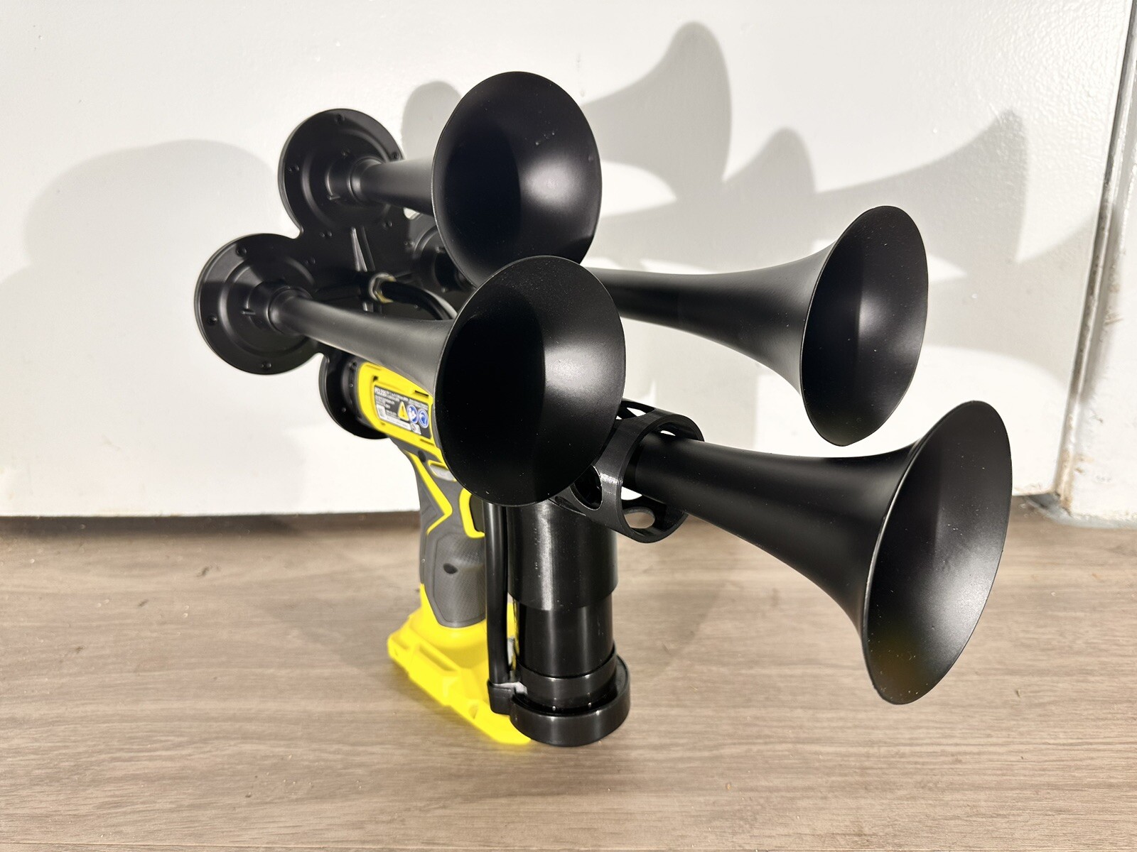 Ryobi Quad Air Horn Gun. 4 Horn!
