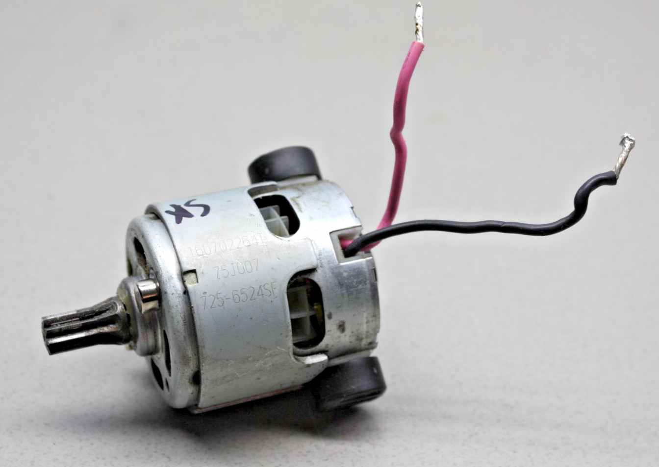 Bosch Genuine Cordless 18V Motor Part # 2609199313 for 24618 25618 IWH181 ++