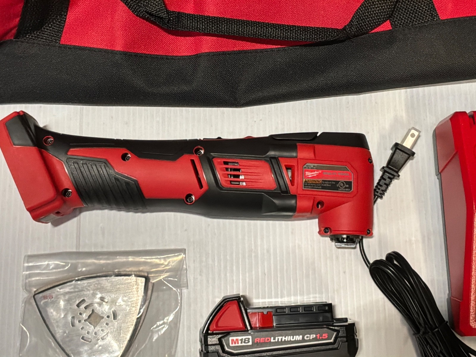 Milwaukee 2626-20 M18 FUEL Multi-Tool Kit CP1.5 Battery Charger Bag Blades