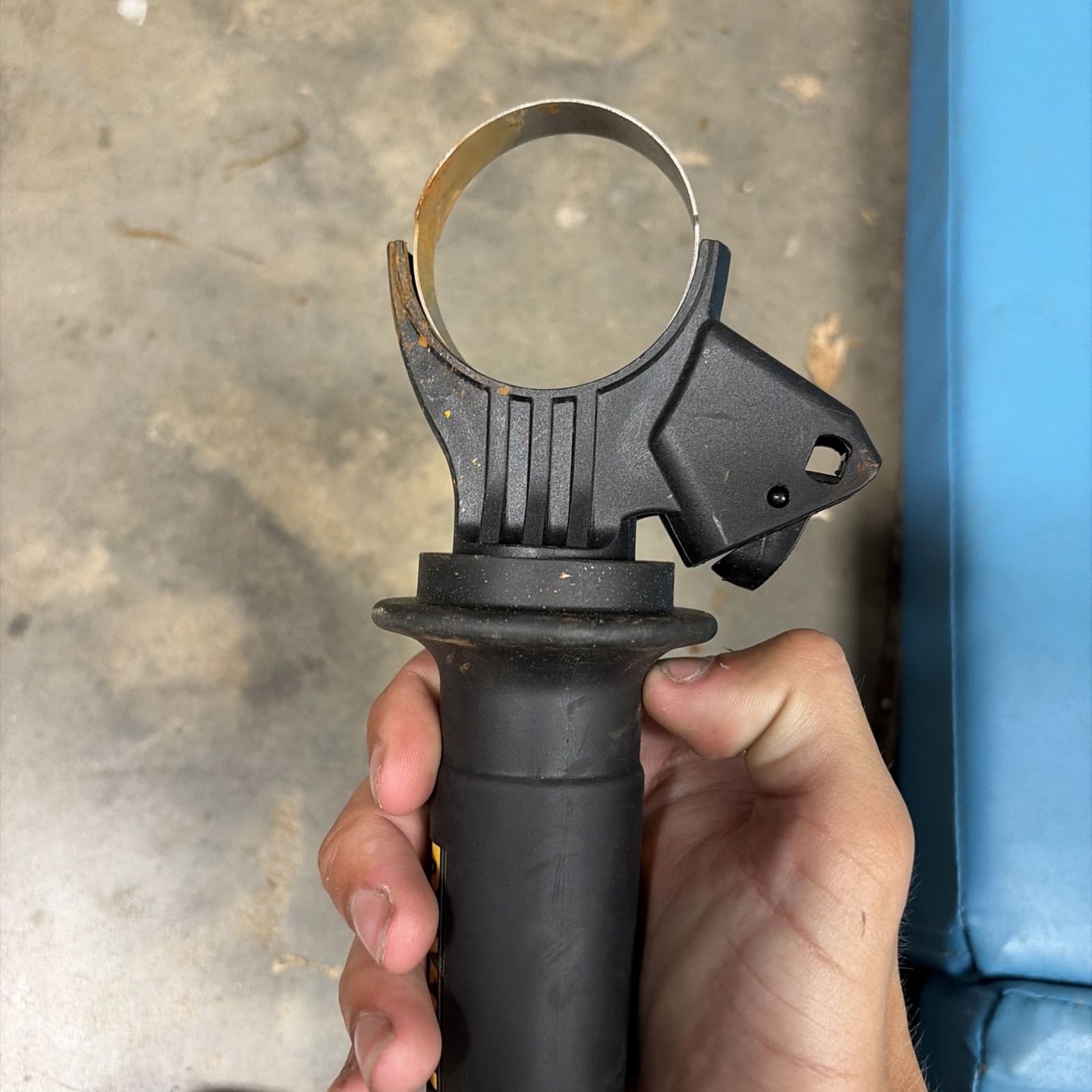 DeWalt HANDLE FOR DCH416
