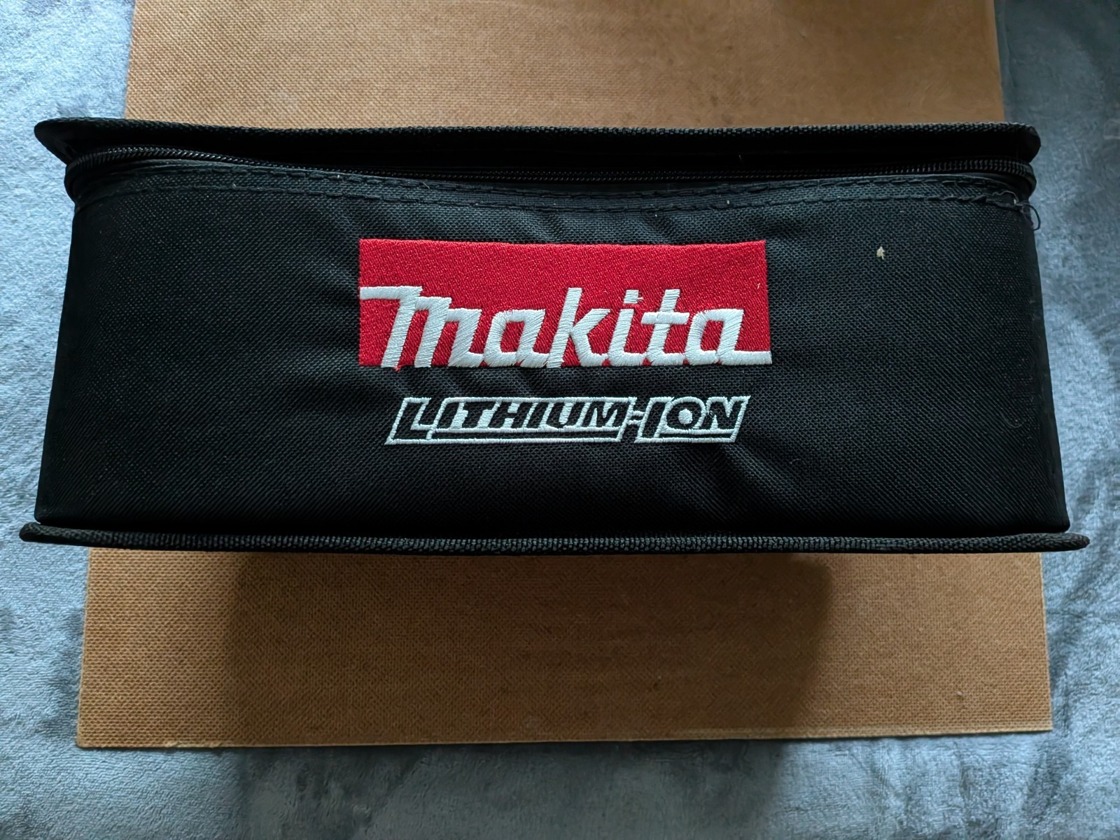 Makita PC01R3 12V max CXT Cordless Multi-Cutter Kit