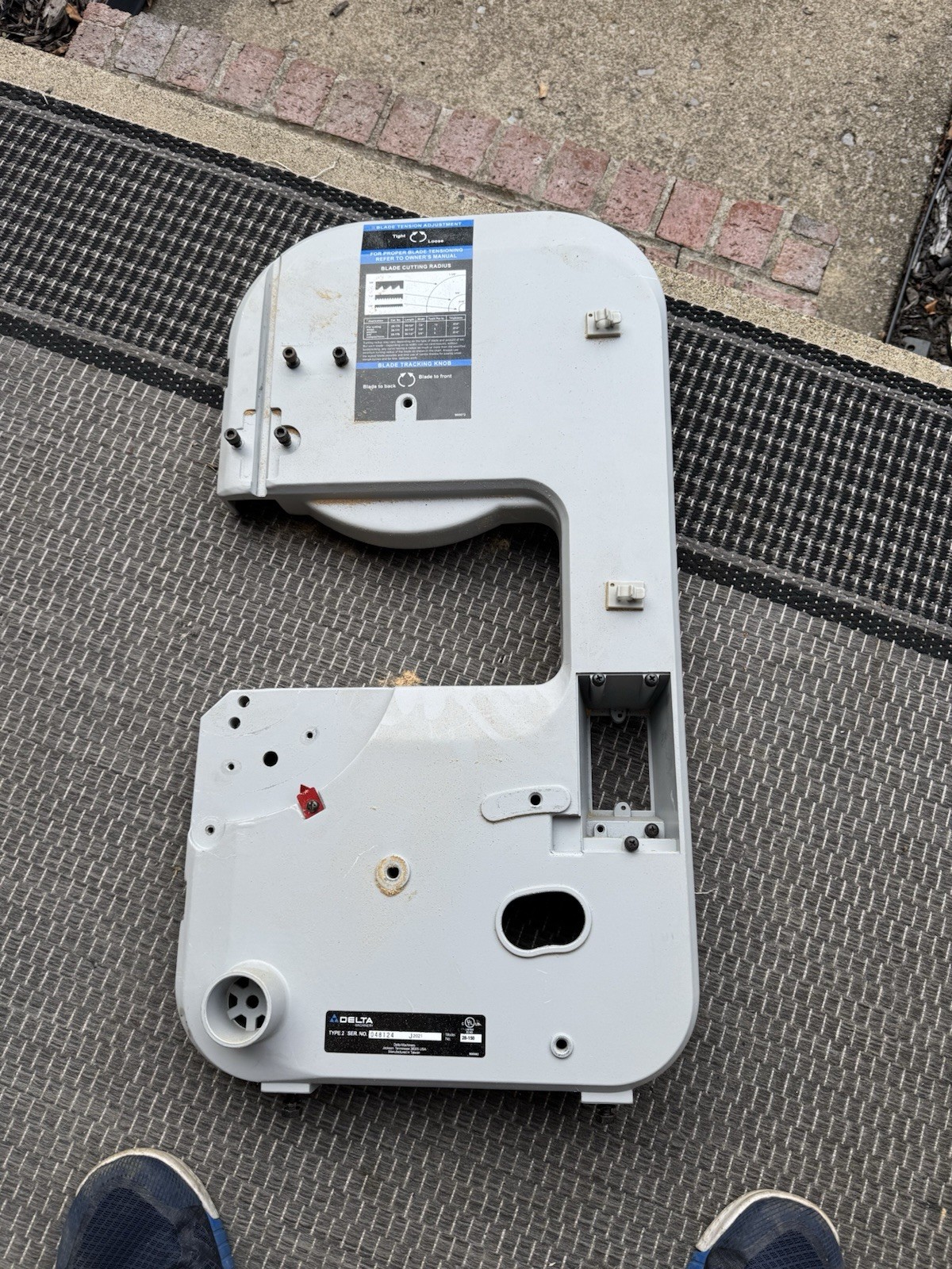 Delta 28-150 Bench Top Vertical 9&Prime; Band Saw Housing