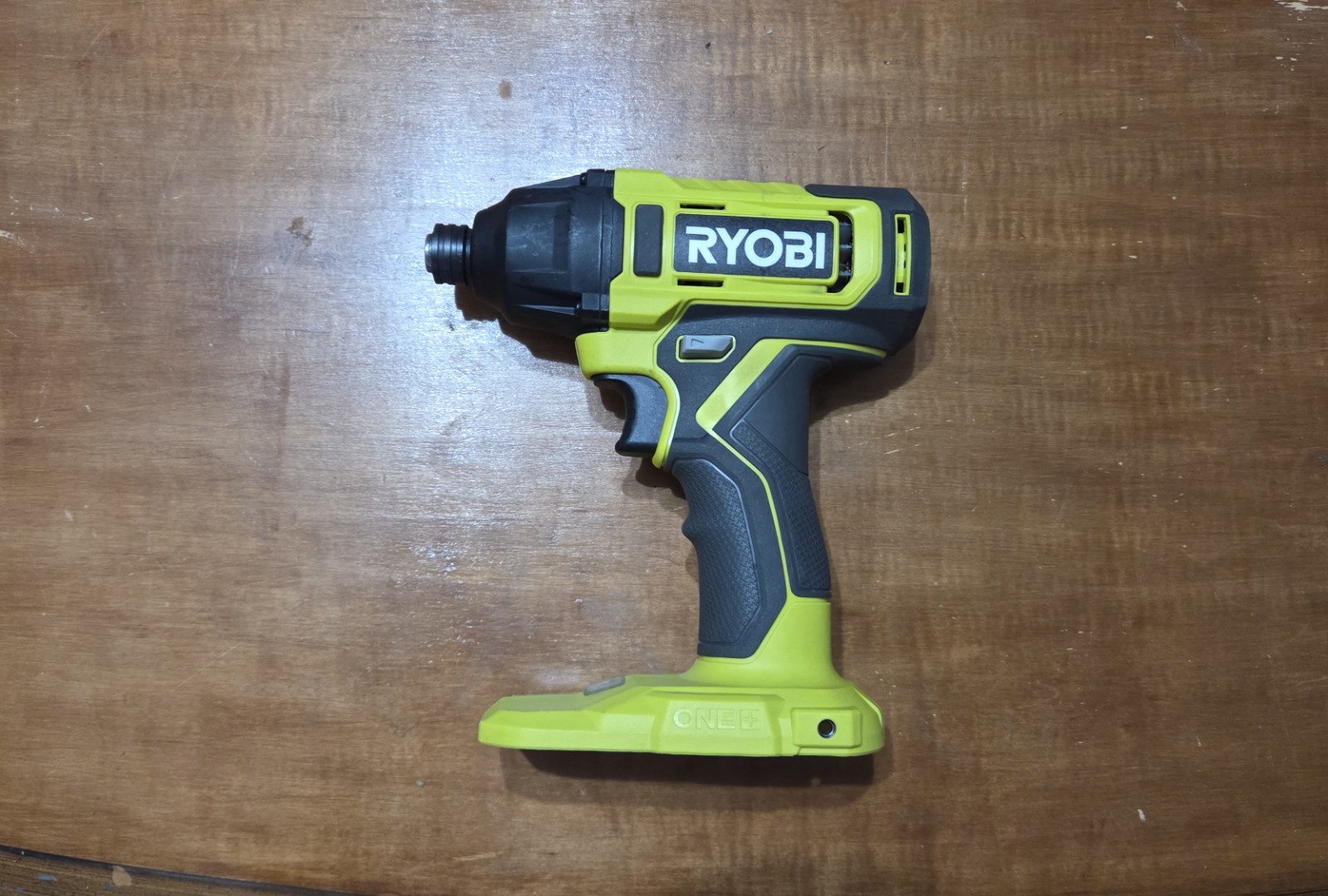 Ryobi ONE+ 18V Cordless 1/4 in. Impact Driver Kit w/ Battery