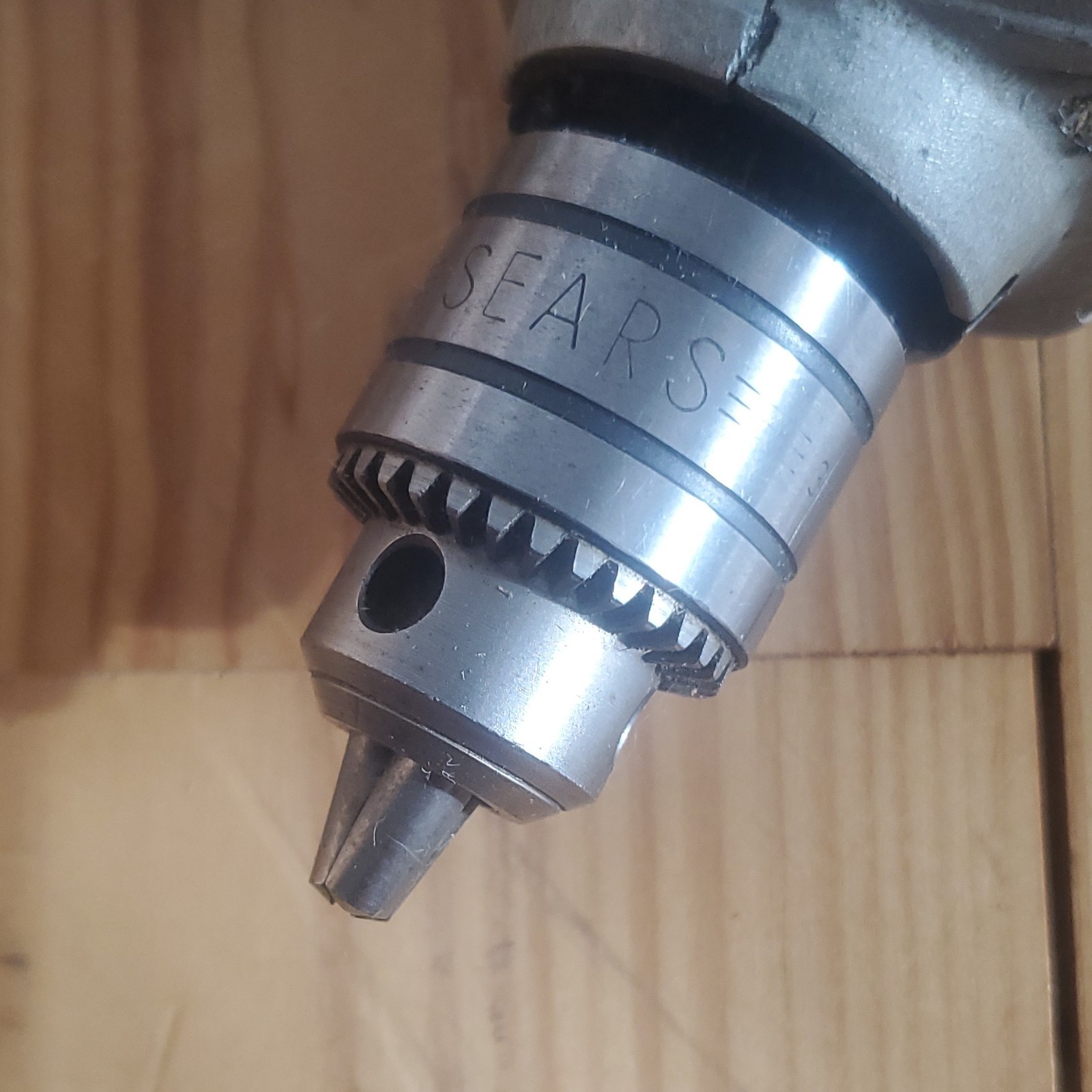 Sears Heavy Duty 3/8&Prime; Corded Drill 315.11080 Silver 110-120V 1/4 HP 1000 RPM