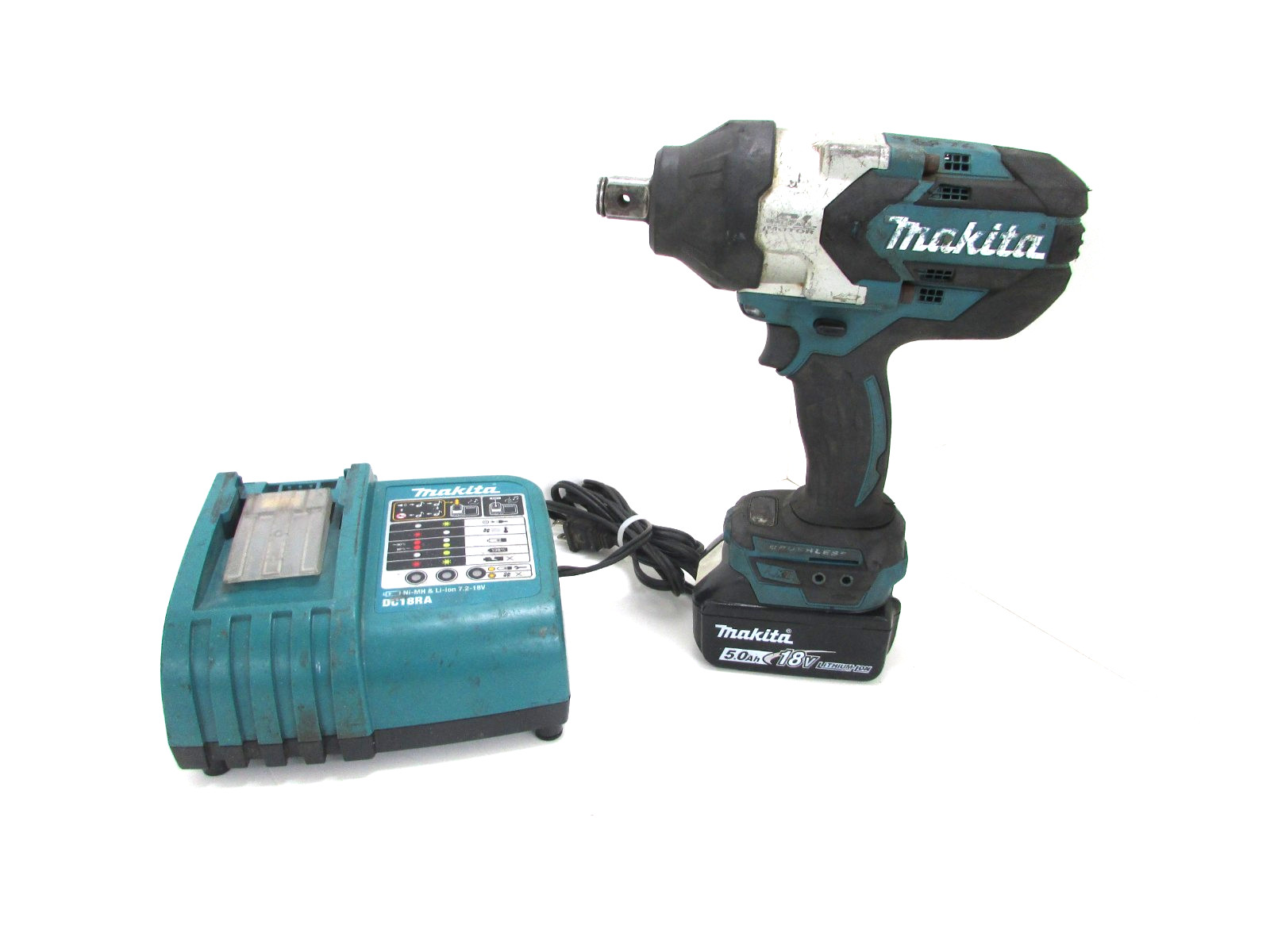 MAKITA 18V, 3/4&Prime; IMPACT WRENCH XWT07, w/ 5.0Ah BATTERY BL1850B & CHARGER DC18RA