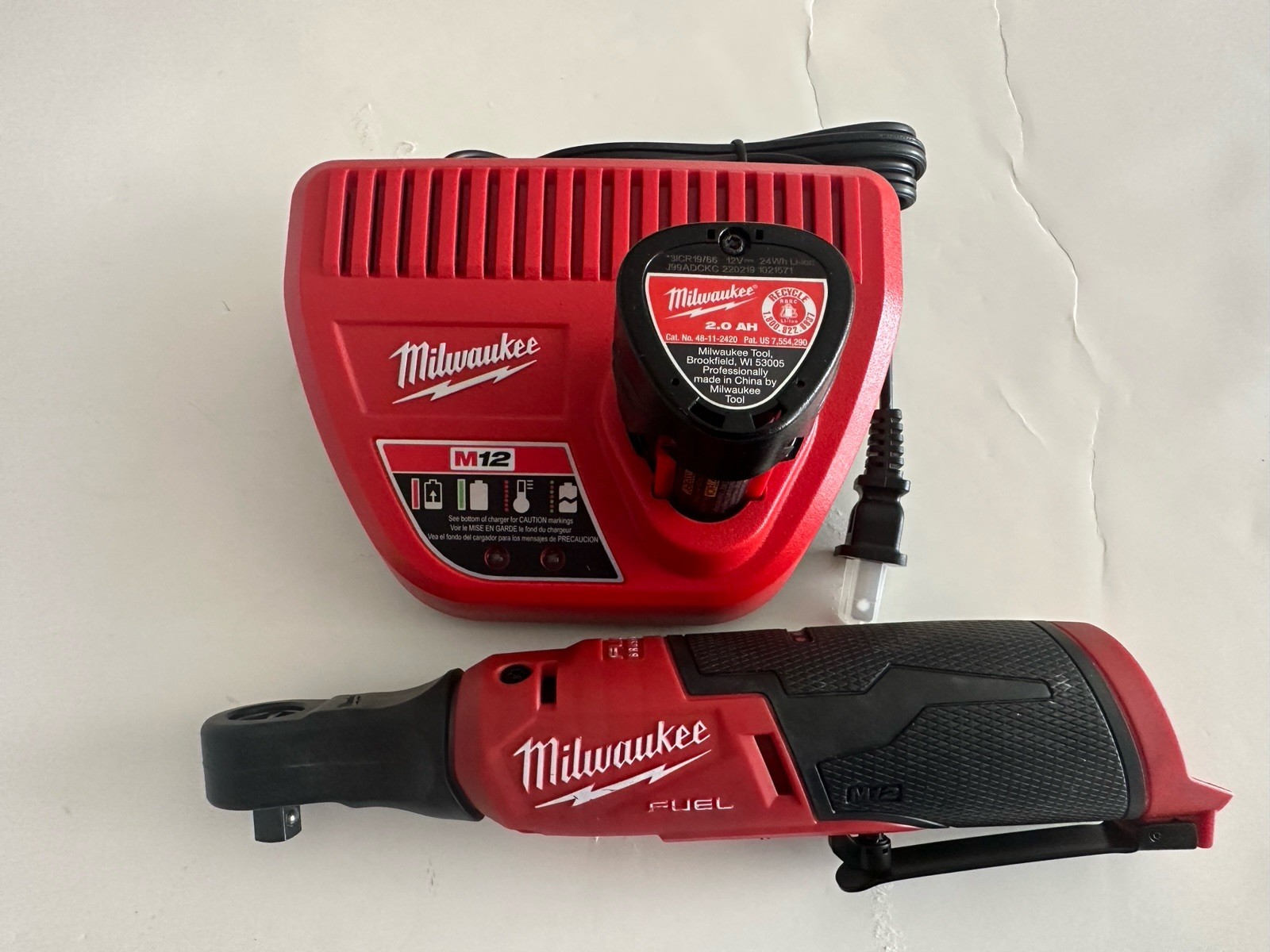 Milwaukee 2567-20 12V 3/8 DR Ratchet, M12 Battery 48-11-2420, Charger 48-59-2401