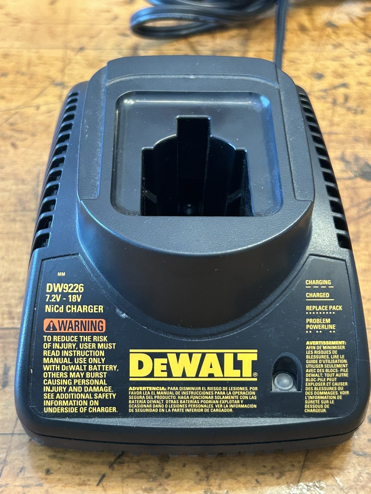 EUC DEWALT #DC970 DRILL SET CHARGER 18V BATTERY & CANVAS CARRY ALL BAG