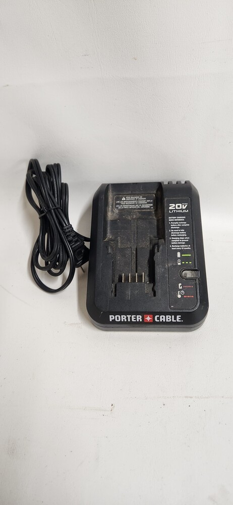 Porter Cable PCC601 DRILL WITH BATTERY AND CHARGER