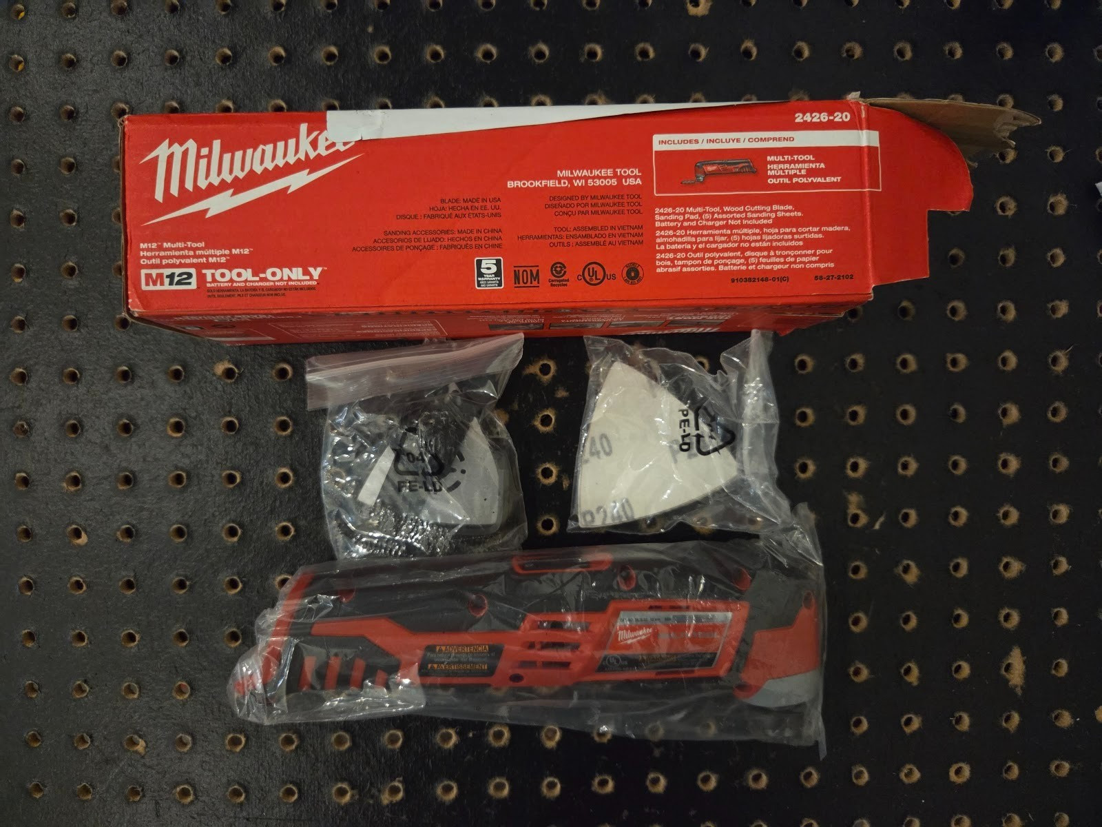 Open Box: Milwaukee 2426-20 12V Oscillating Multi-Tool (36-503)