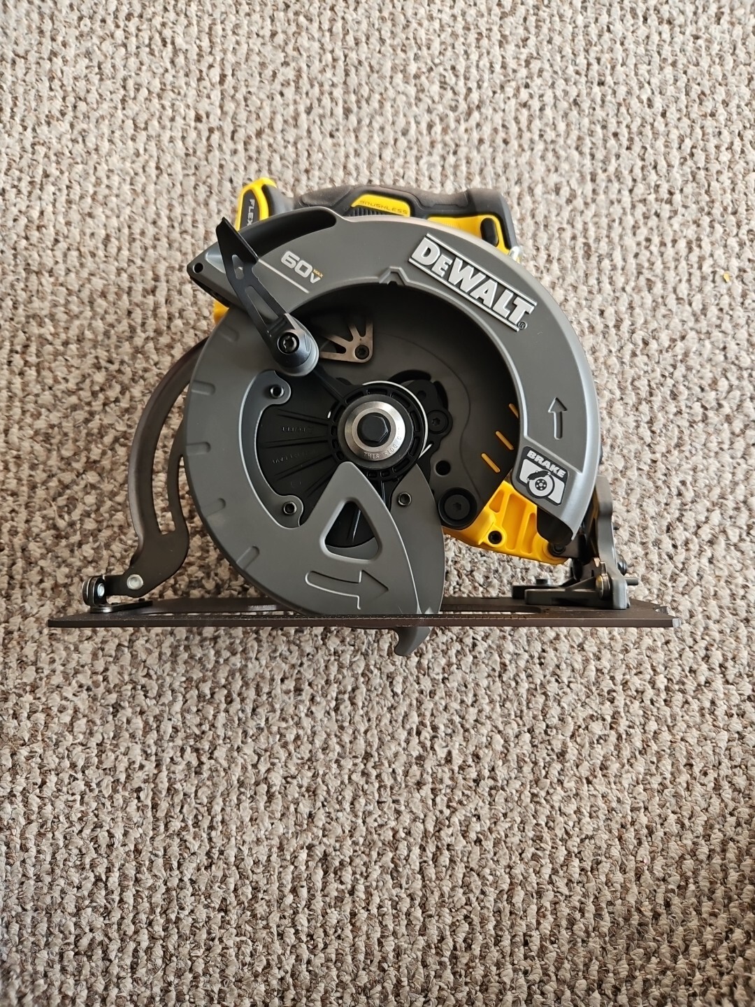 DEWALT DCS578B FLEXVOLT 60v Max 7 1/4&Prime; Circular Saw- Tool Only