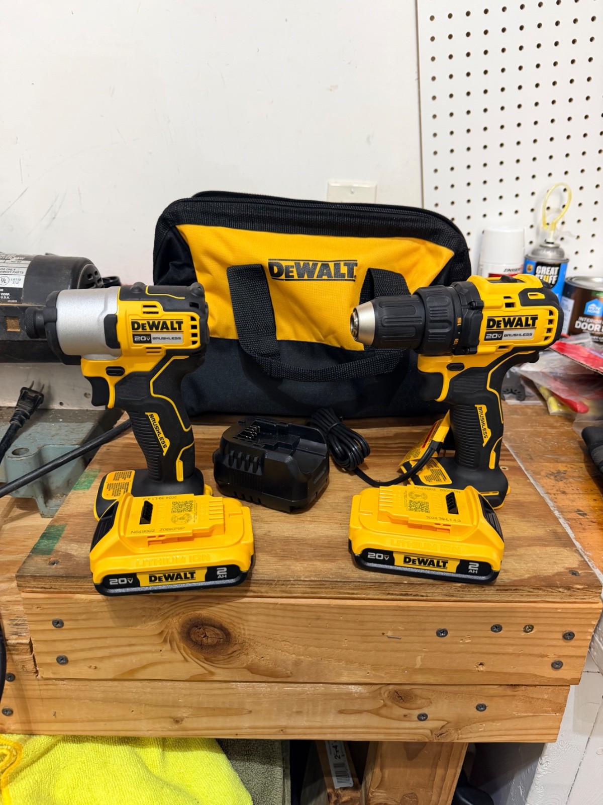 DEWALT 20V MAX Drill Driver – DCK227D2