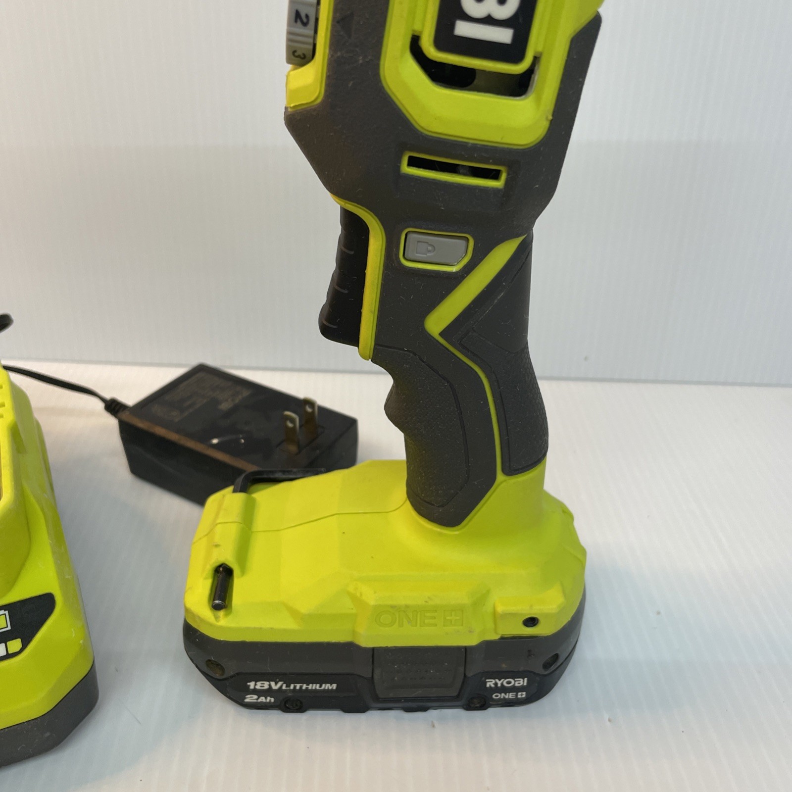 Ryobi ONE+ 18V Cordless Oscillating Multi-Tool Kit with 2.0Ah Battery -Pre Owned