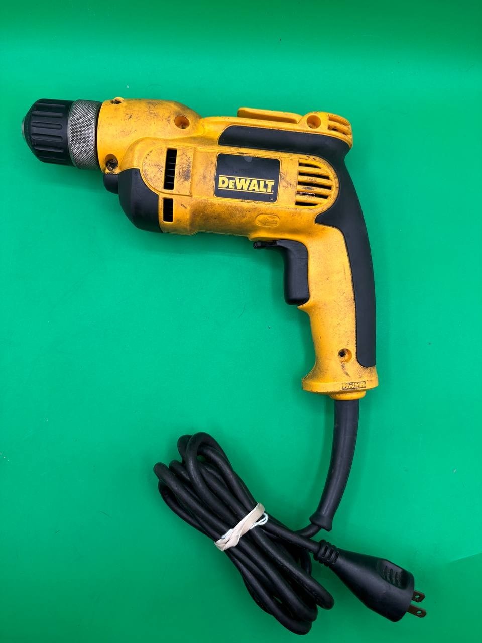 Drill Dewalt DWD110 Corded Drill driver 3/8 inch 10mm 120v Tested PH9