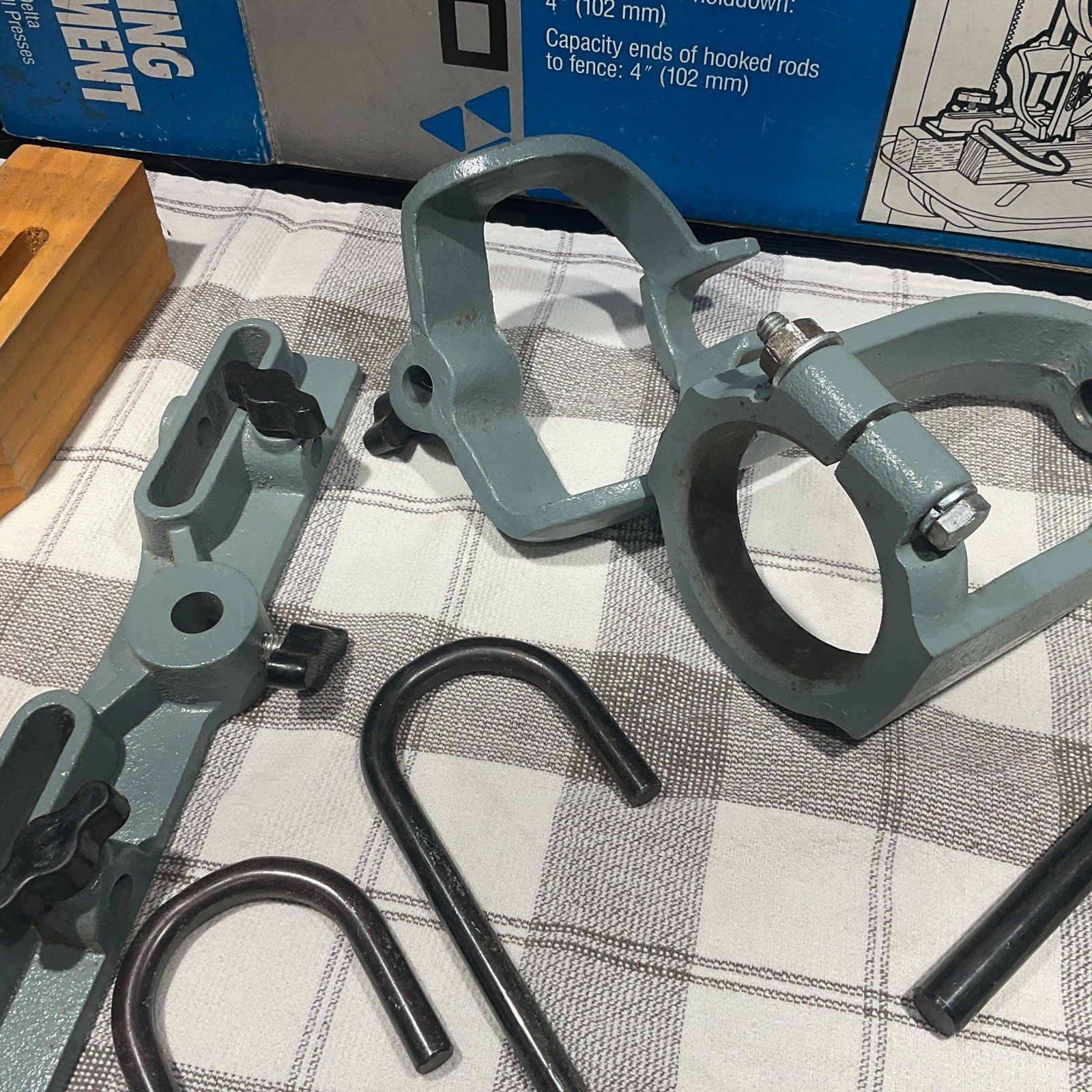 DELTA Drill Press Mortising Attachment #17-905 (17905) with Box