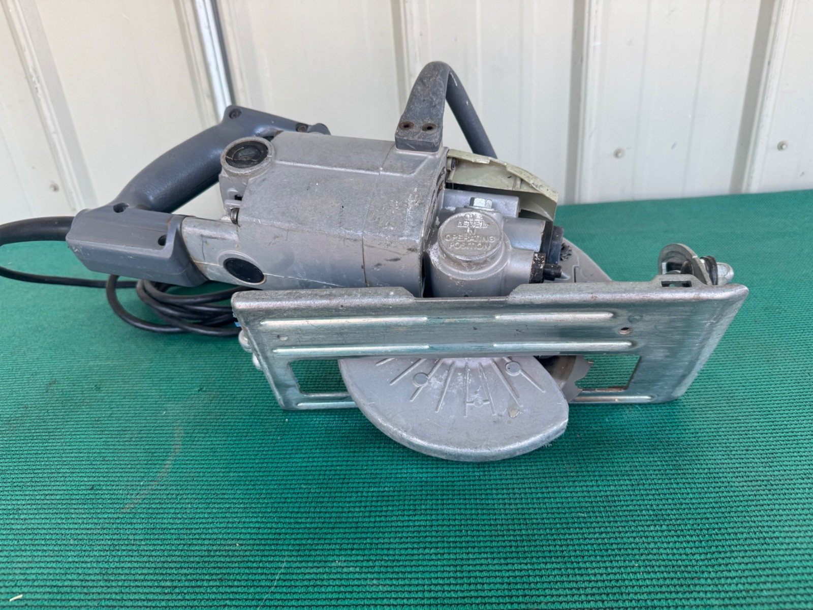 Skilsaw 77 Worm Drive 13 Amp 4400 Rpm 7-1/4&Prime; Skil Saw – Works Great See Video