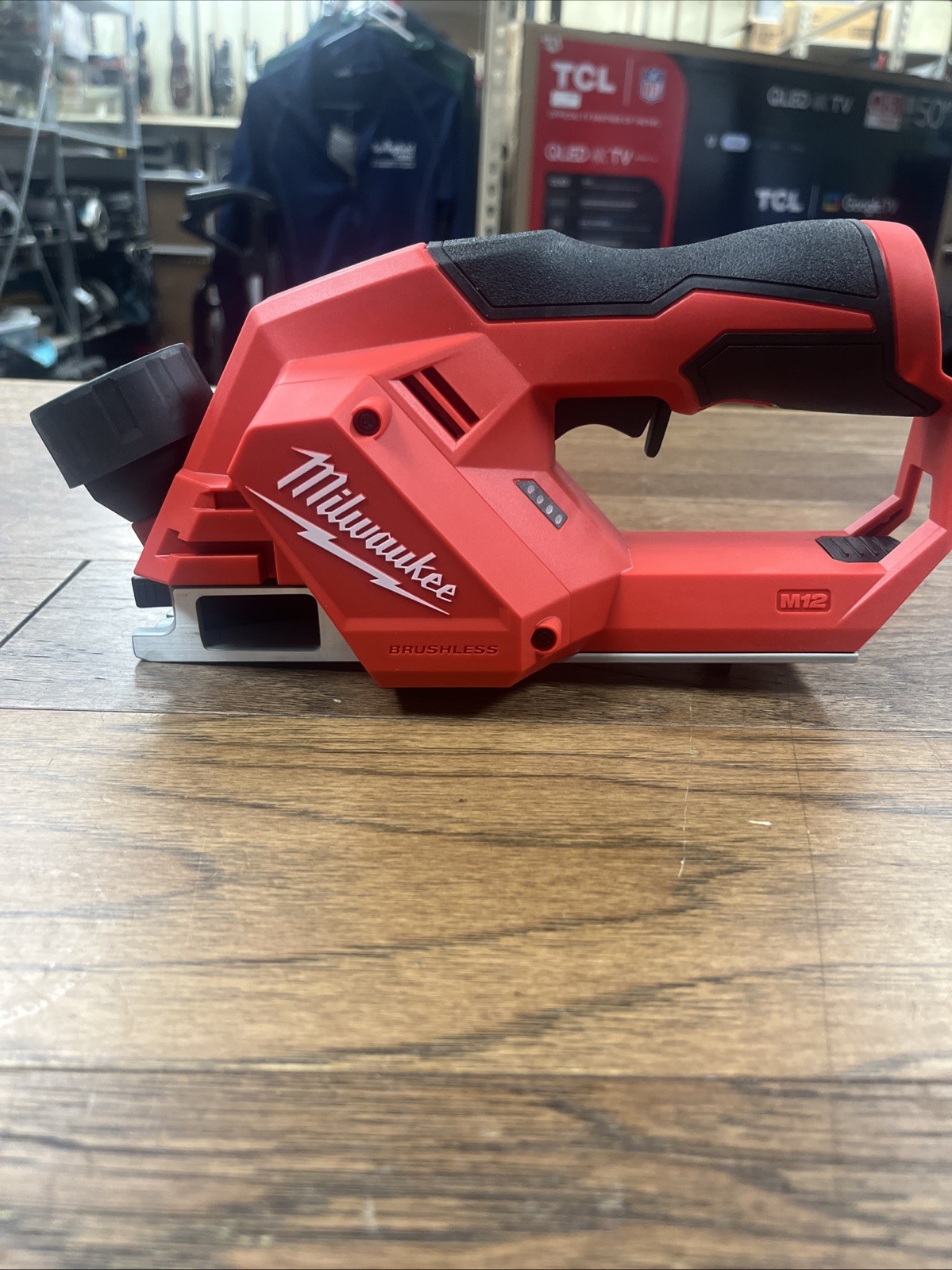 Milwaukee 2524-20 M12 12 Volt Cordless Brushless 2&Prime; Planer Cordless