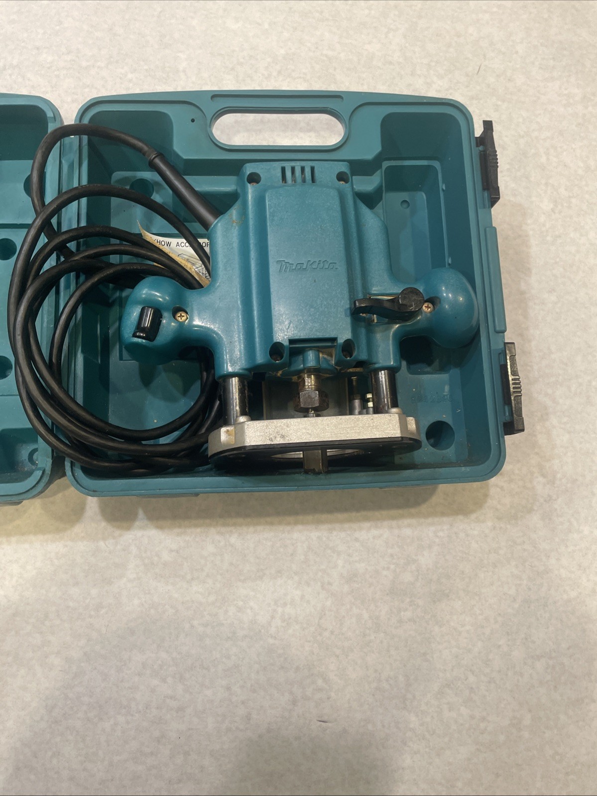 Makita 3621A Plunge Router with case and accessories