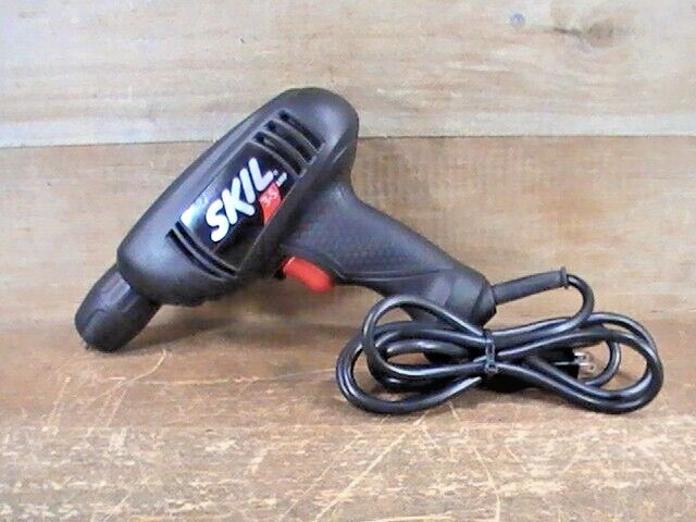 SKIL #6130 3.5 AMP Reversible 3/8&Prime; Corded Single Speed 2900 RPM Keyless Drill