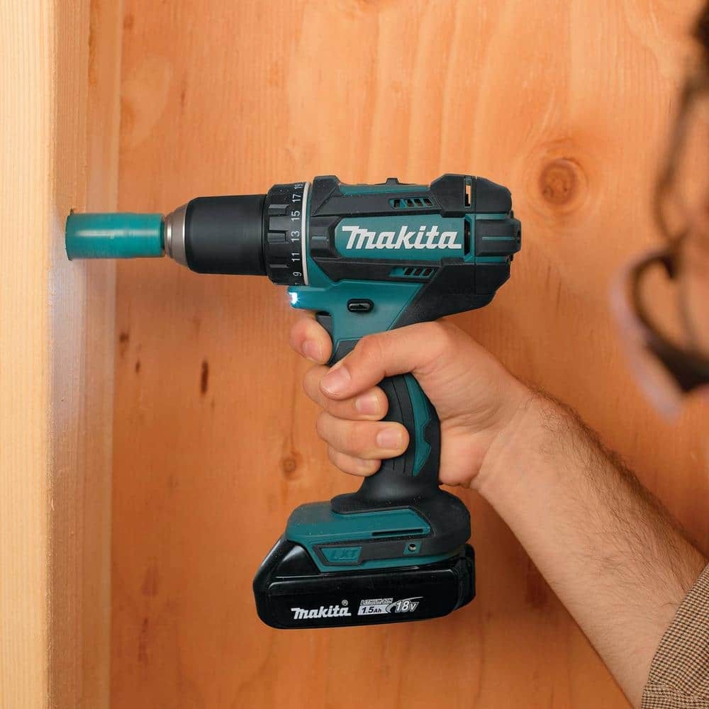 Makita 1.5 Ah 18V LXT Cordless 1/2 in. Variable Speed Drill Kit w/ Bag