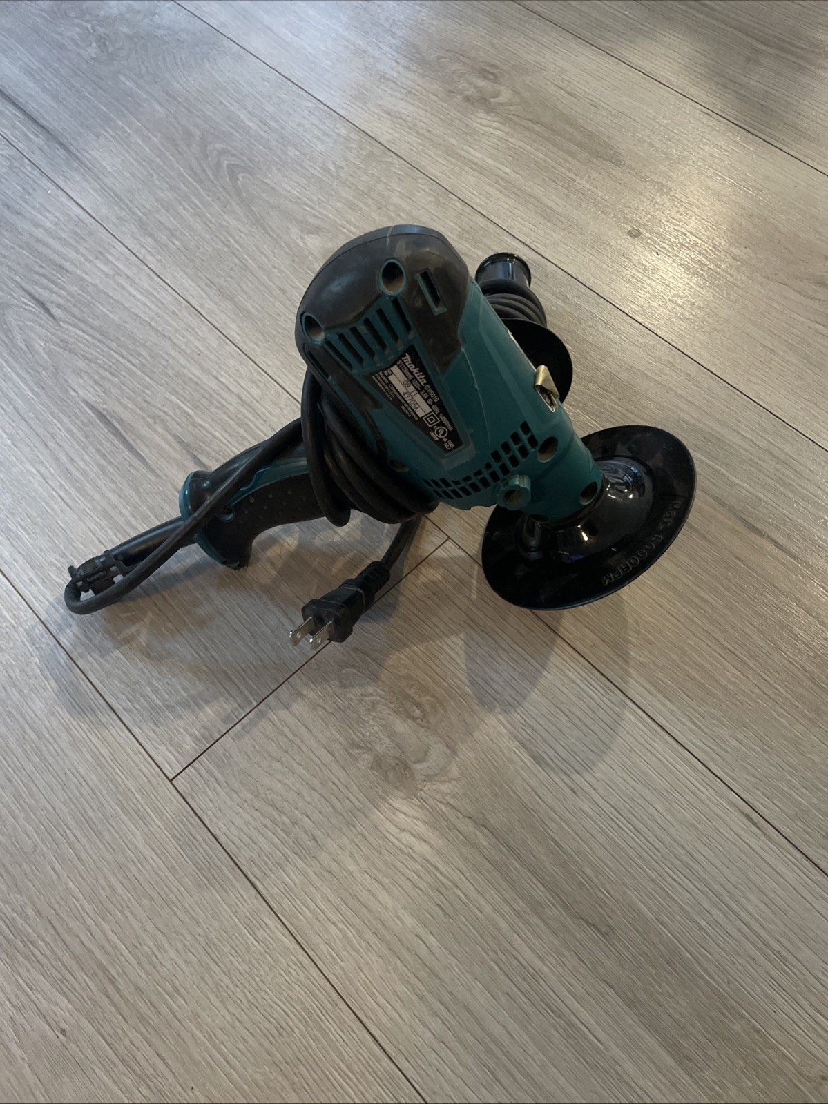 Makita GV5010 5 Inch Corded Disc Sander READ