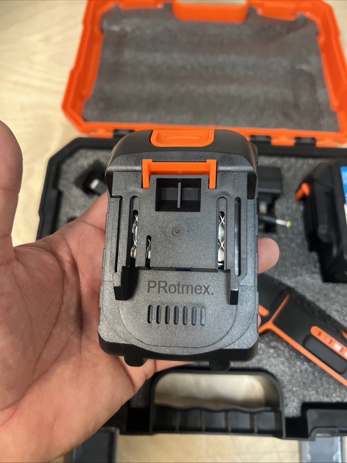 Protmex Cordless Electric Ratchet Wrench 21V 2 X 2.0Ah Battery 60FT-LBS (80N.m)